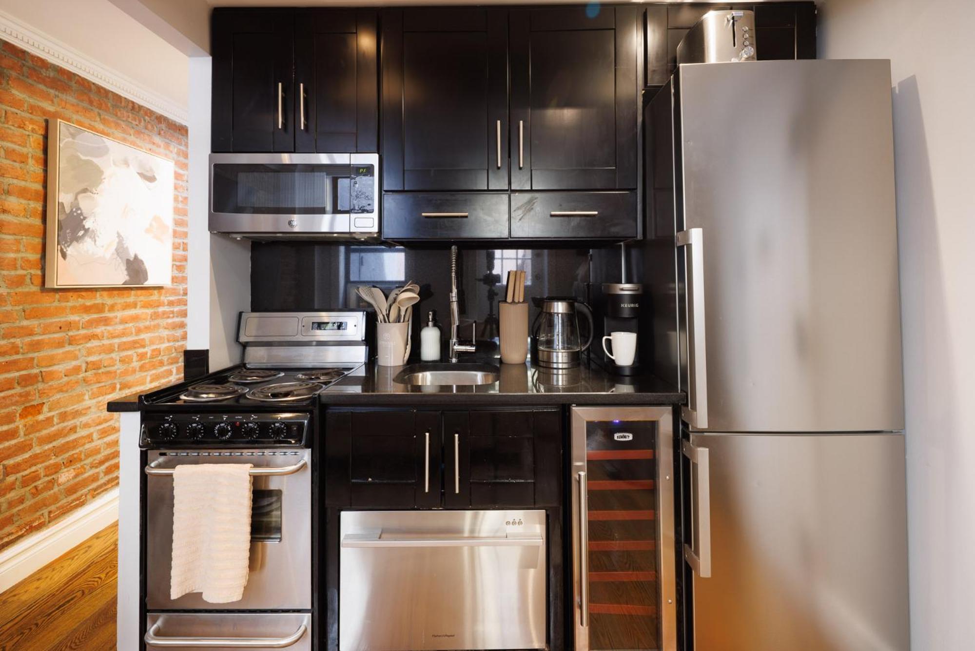 Urban Oasis 1br East Village Hideaway With Patio! Apartment