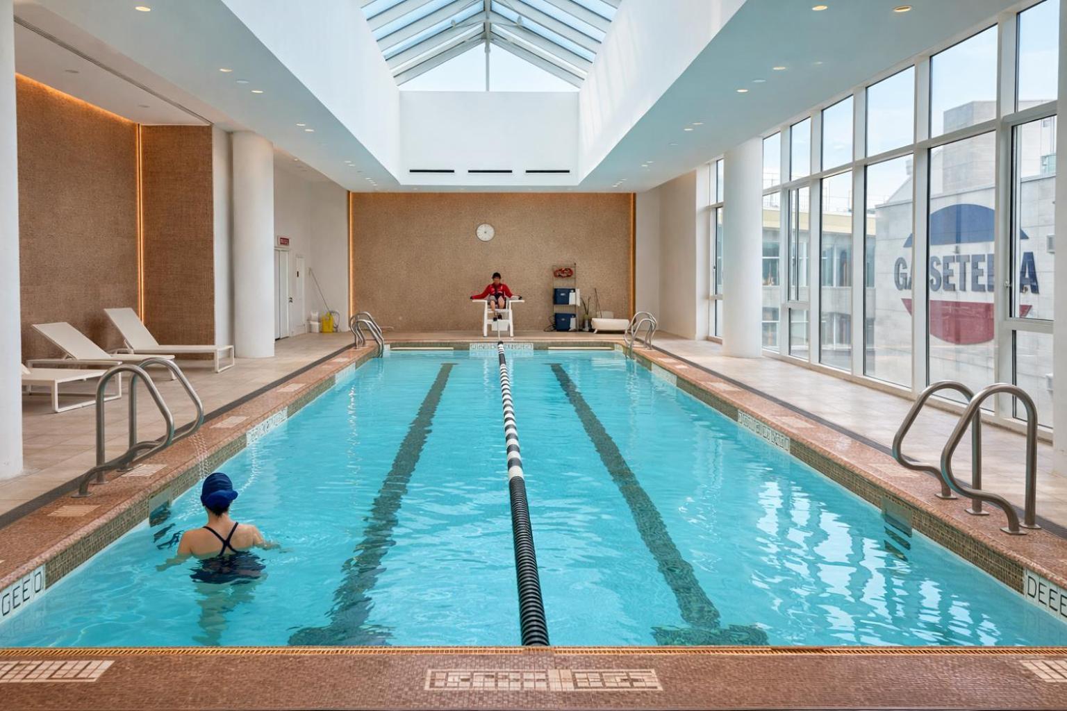 Apartment Elegant Long Island With Skyline Views New York