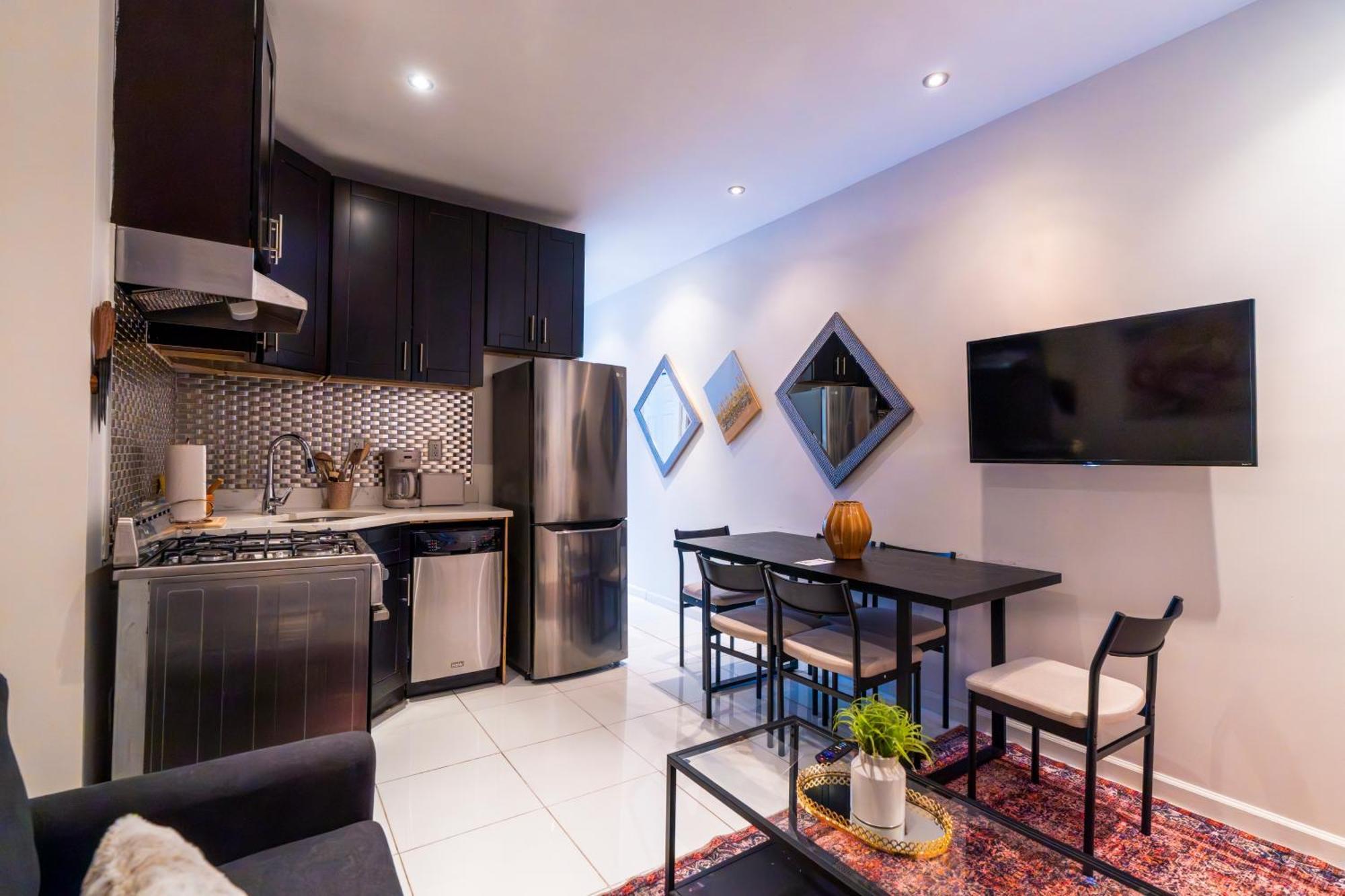 Apartment Park In New York