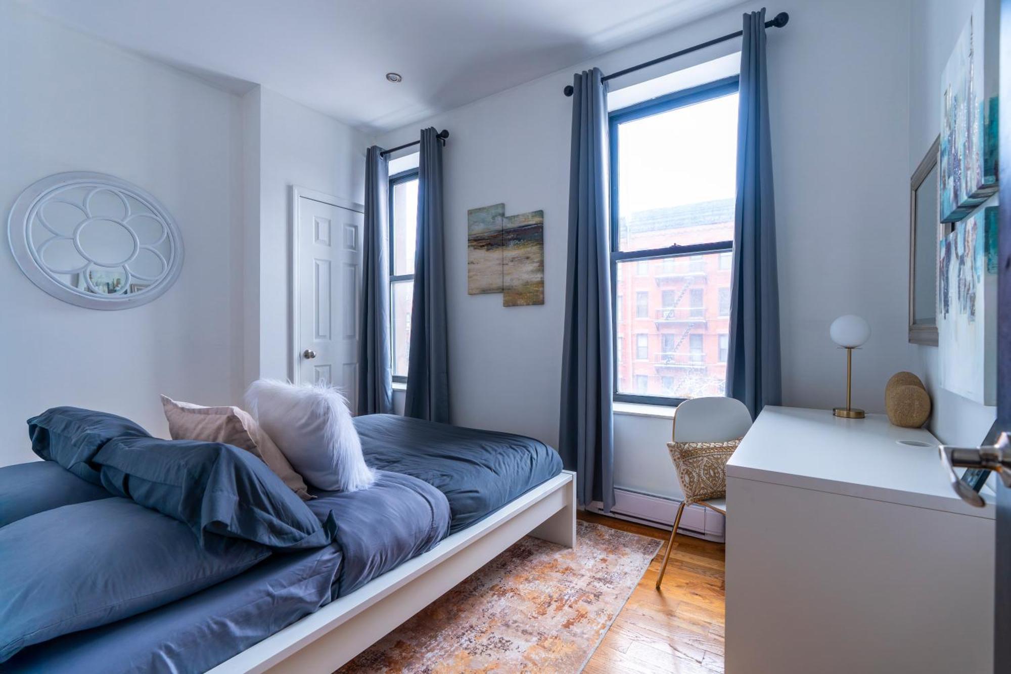 Apartment Park In New York