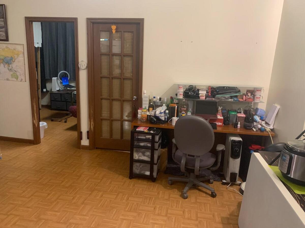 Near Seaport In Chinatown * New York