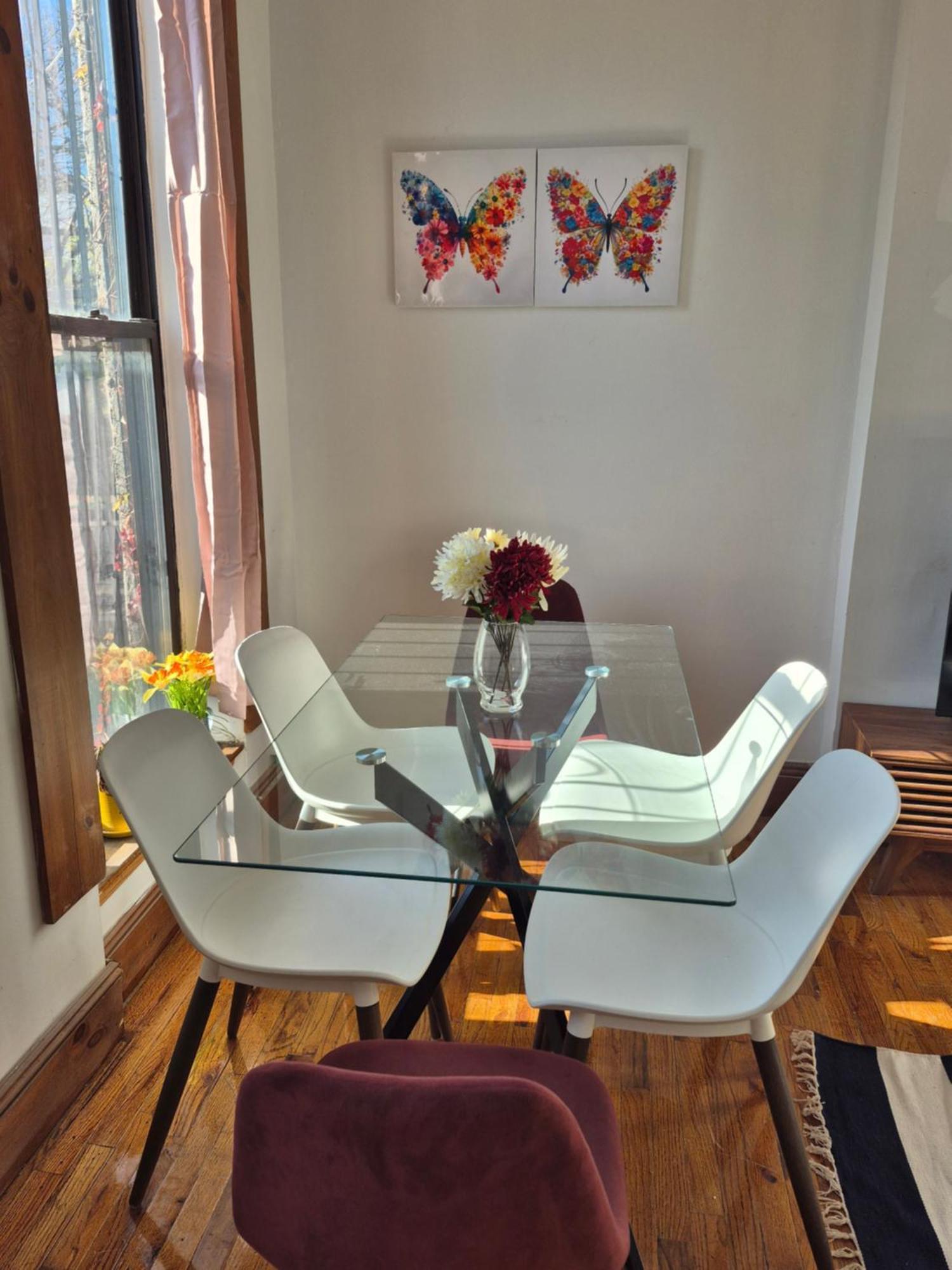Relax And Unwind At Chic Bed-stuy Brownstone Apartment *