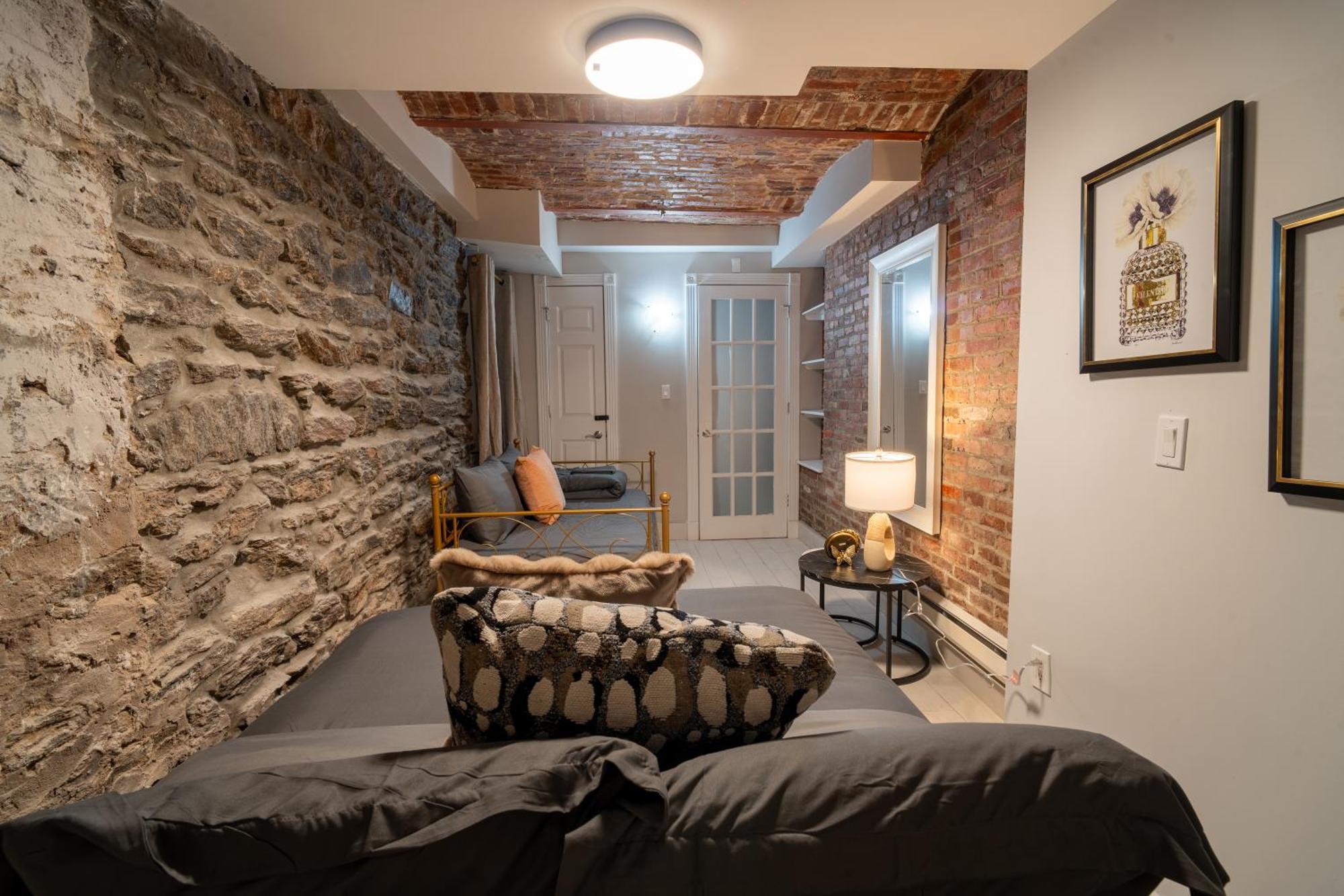 Elegant Gramercy Park Apartment New York