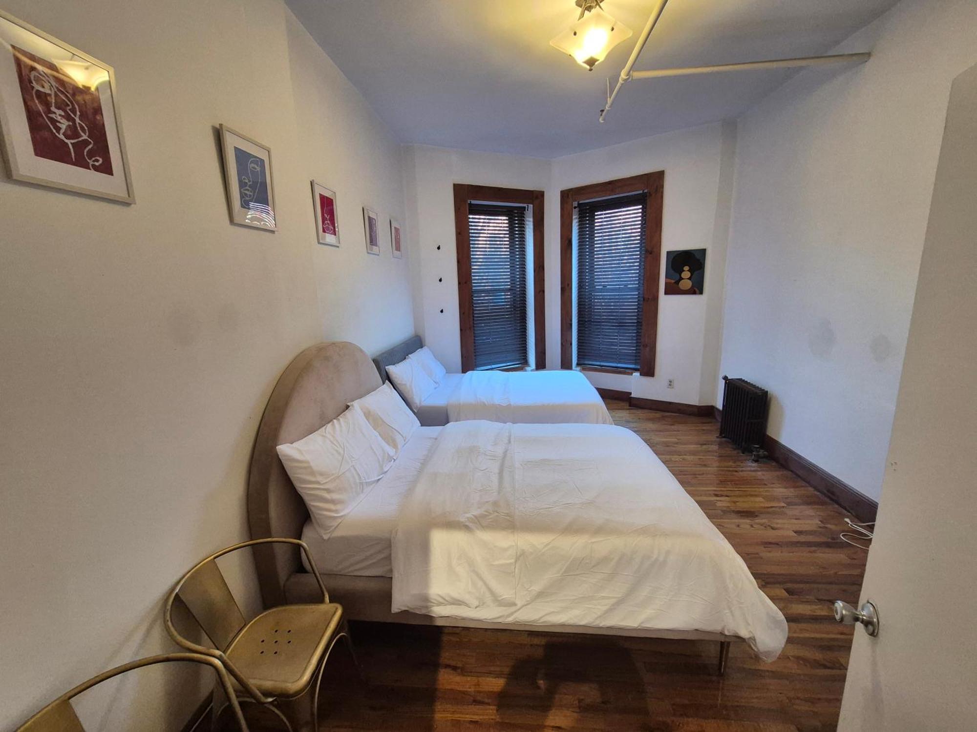 Relax And Unwind At Chic Bed-stuy Brownstone Apartment