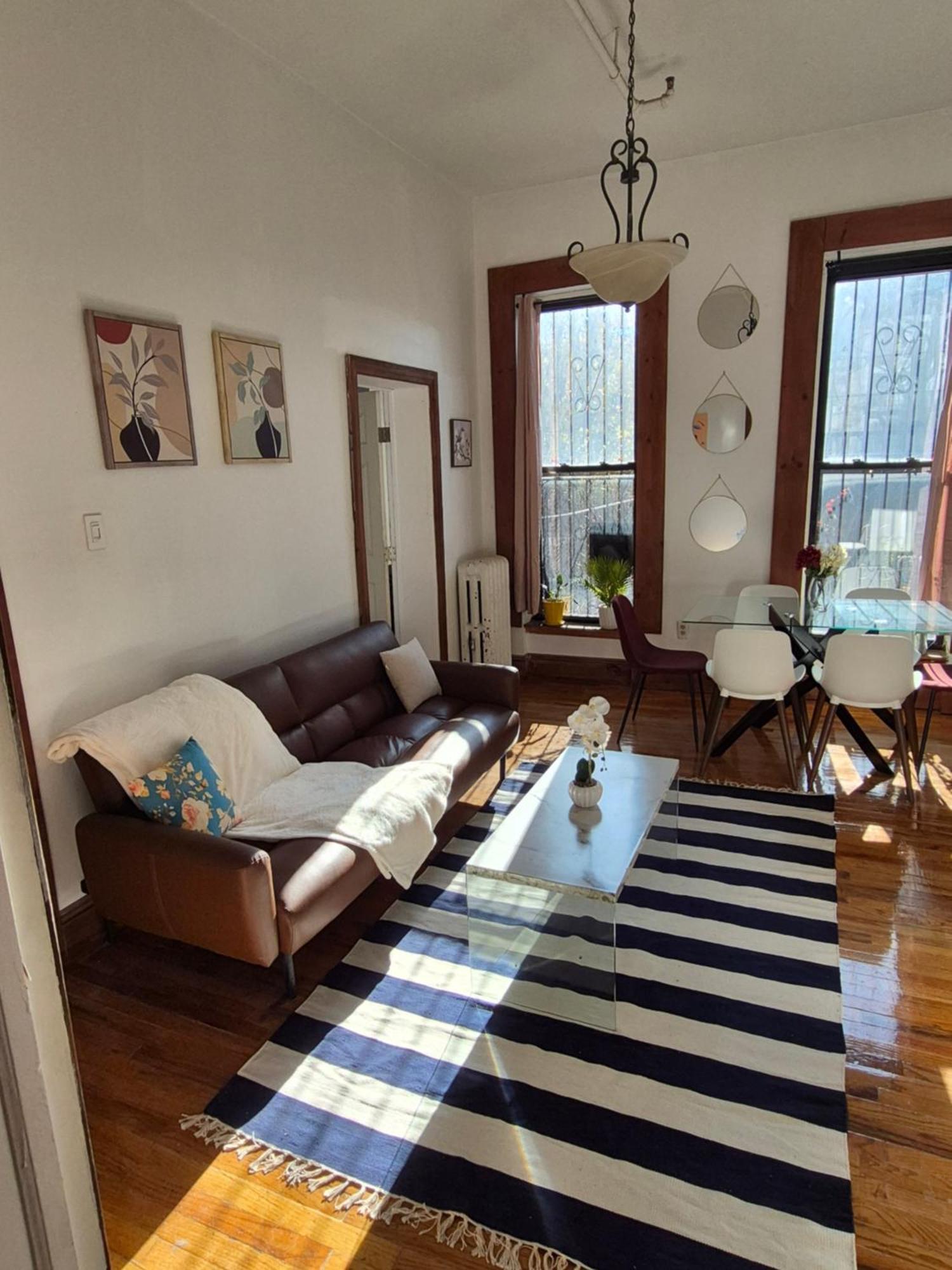 Relax And Unwind At Chic Bed-stuy Brownstone Apartment *