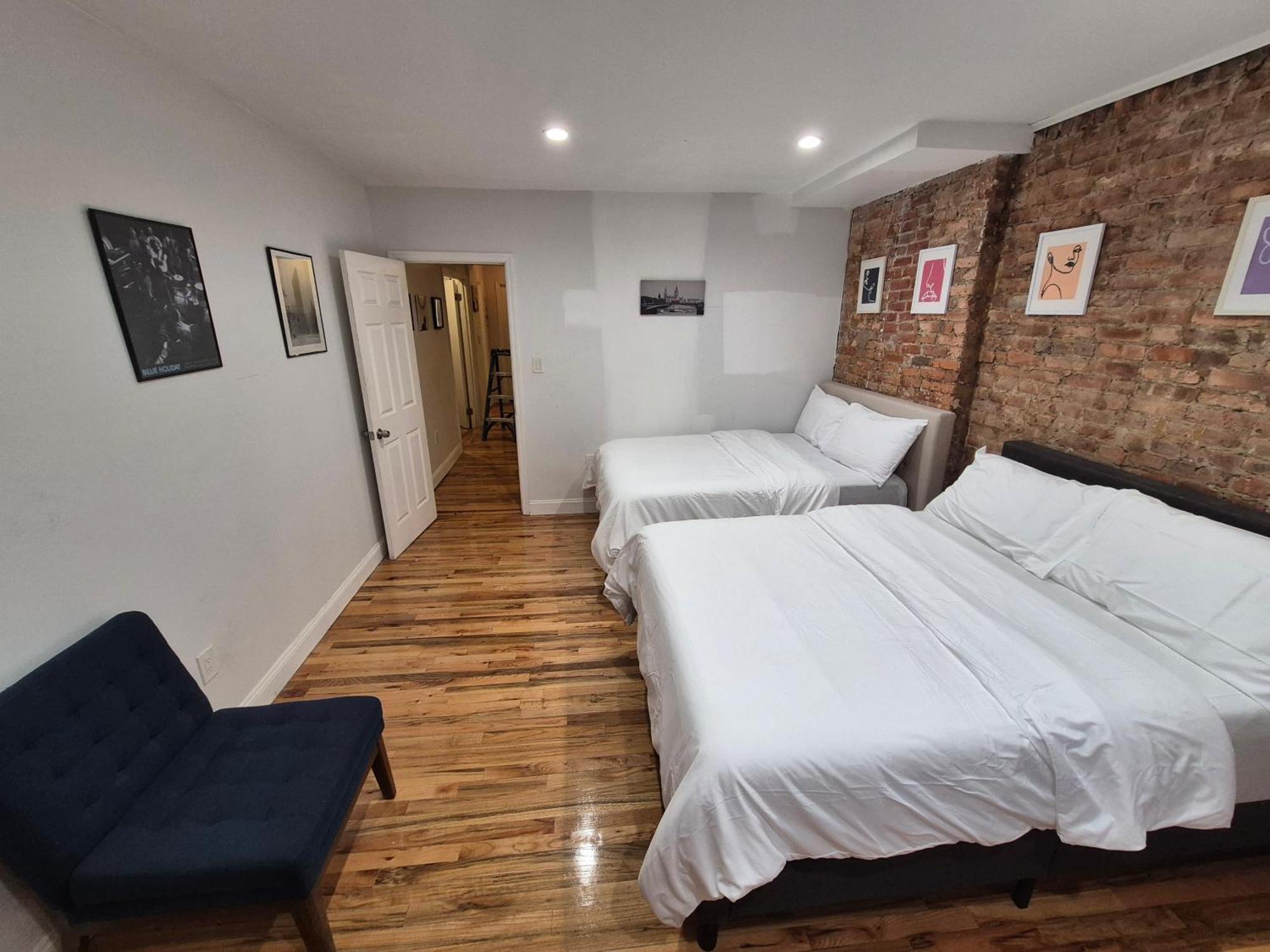 Relax And Unwind At Chic Bed-stuy Brownstone Apartment