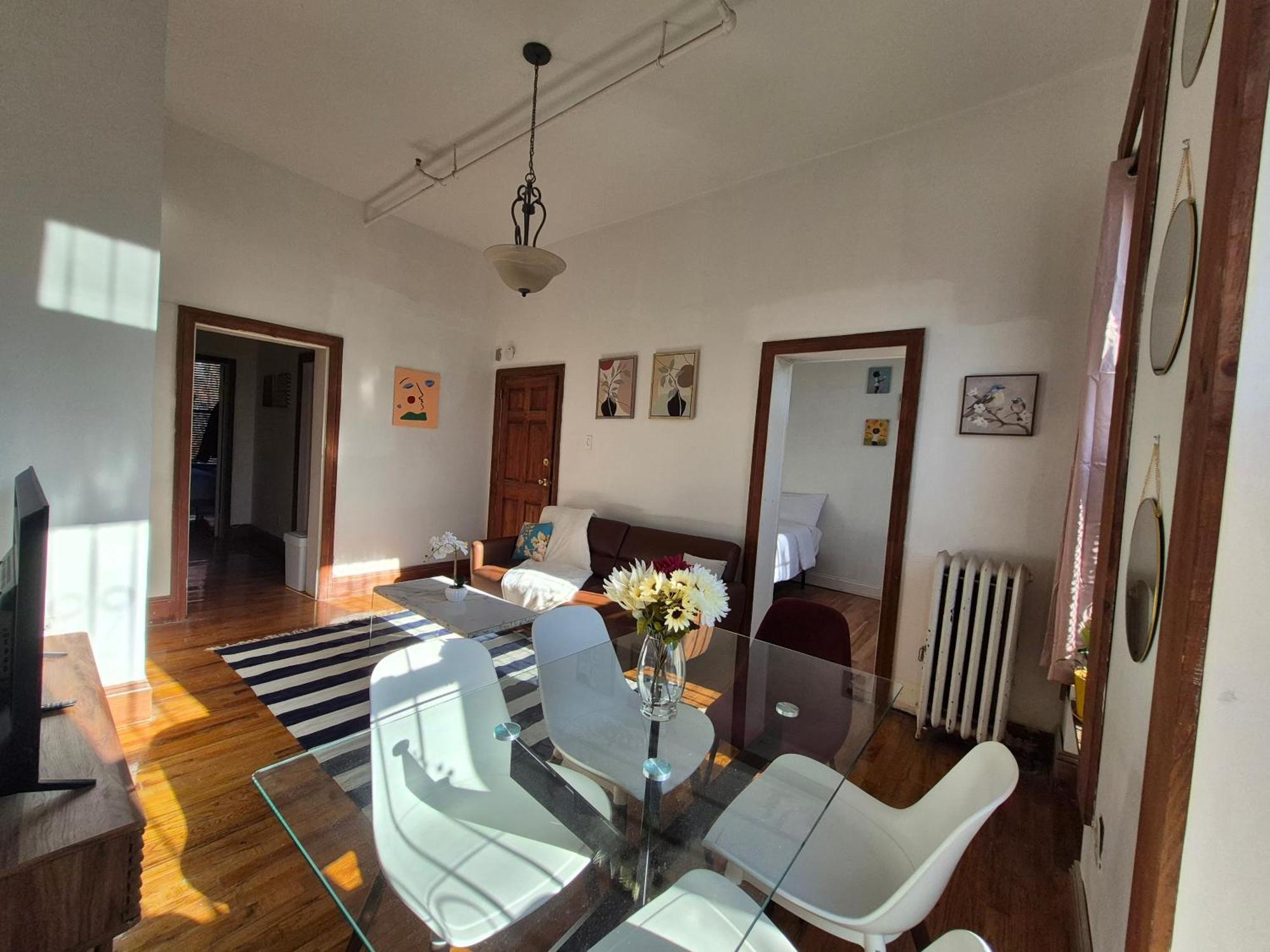 Relax And Unwind At Chic Bed-stuy Brownstone Apartment *