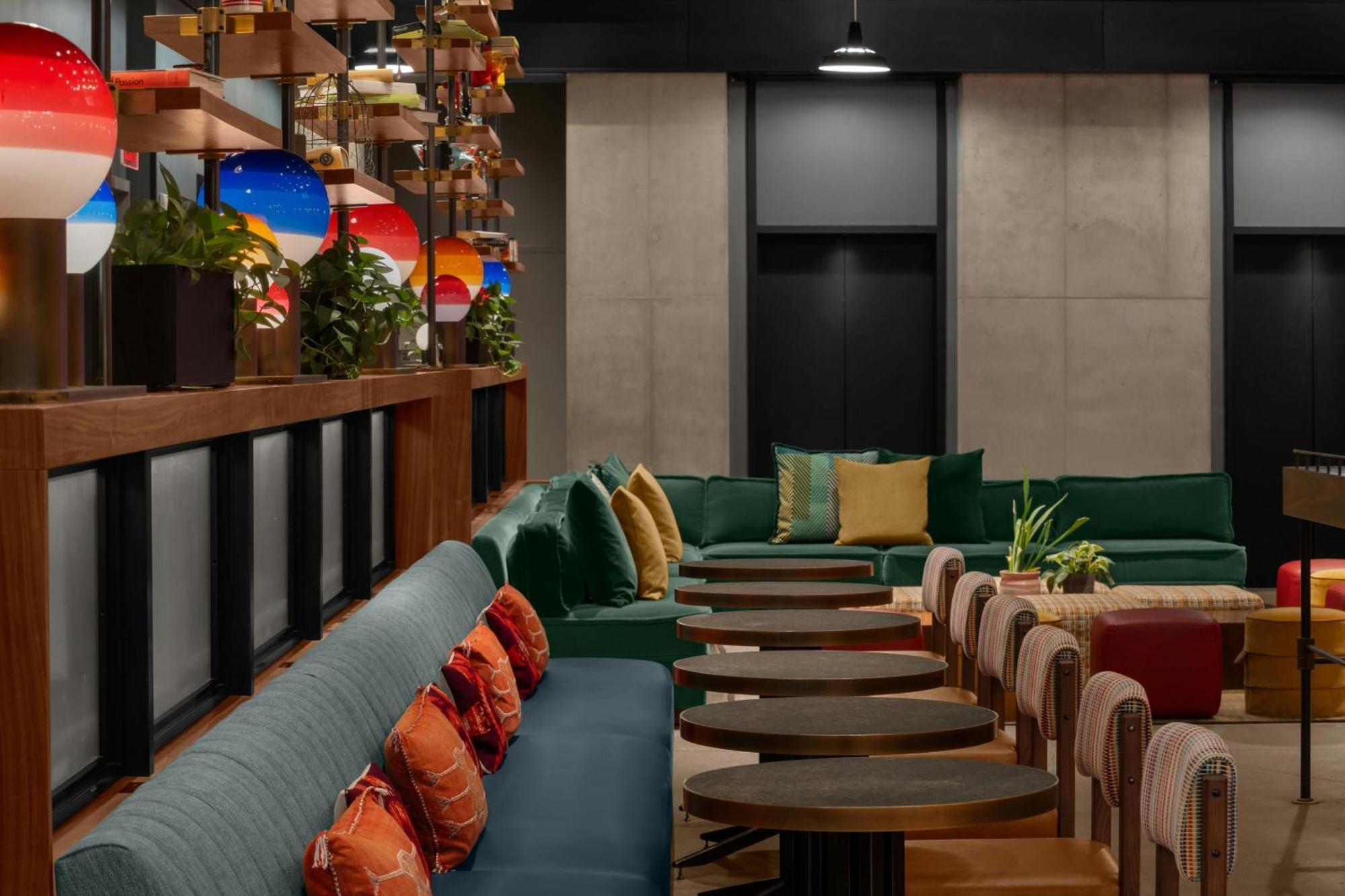 Moxy Nyc Downtown Hotel New York