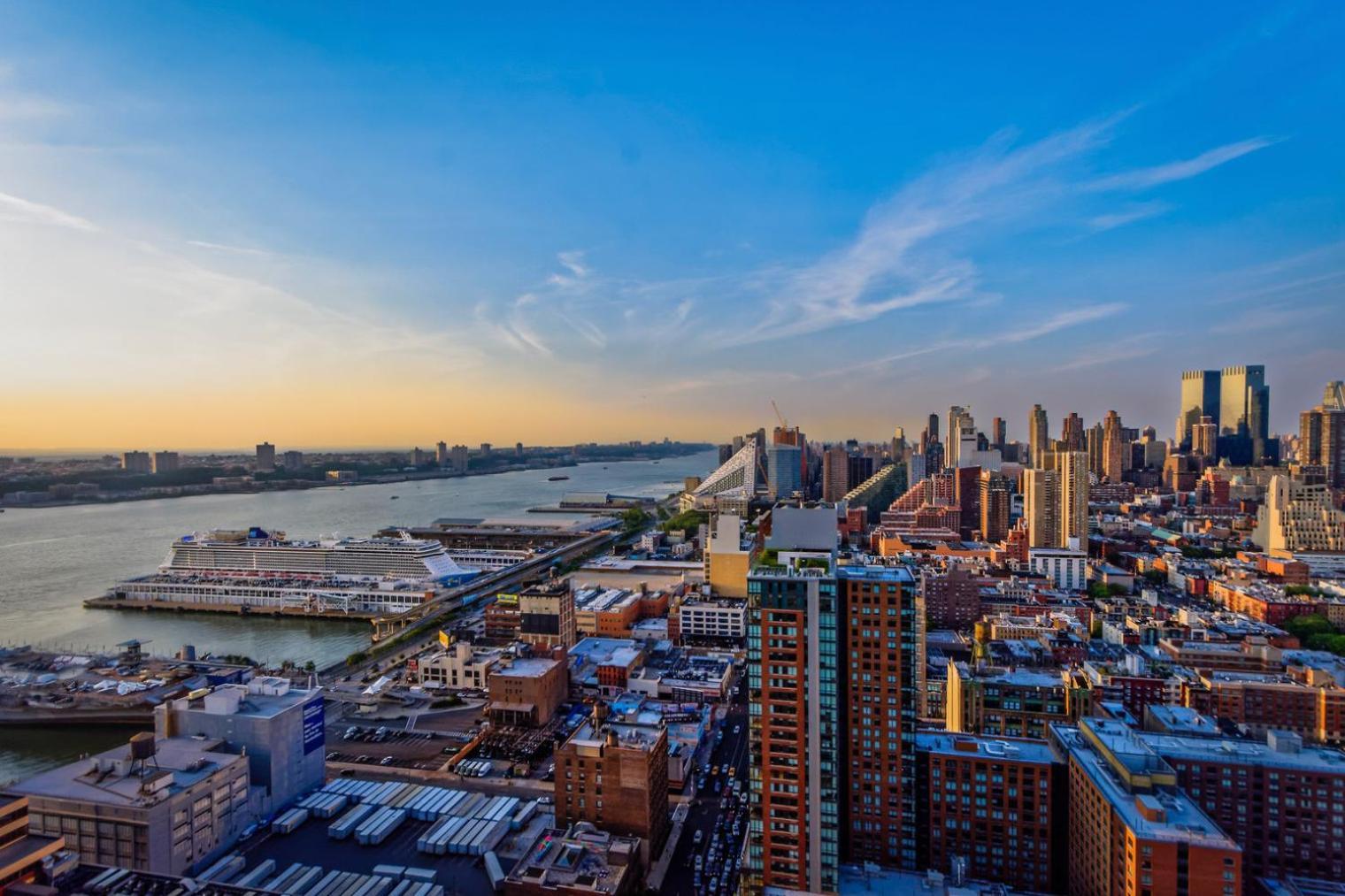 Hells Kitchen 1br W Gym Doorman Lounge Nyc-249 New York
