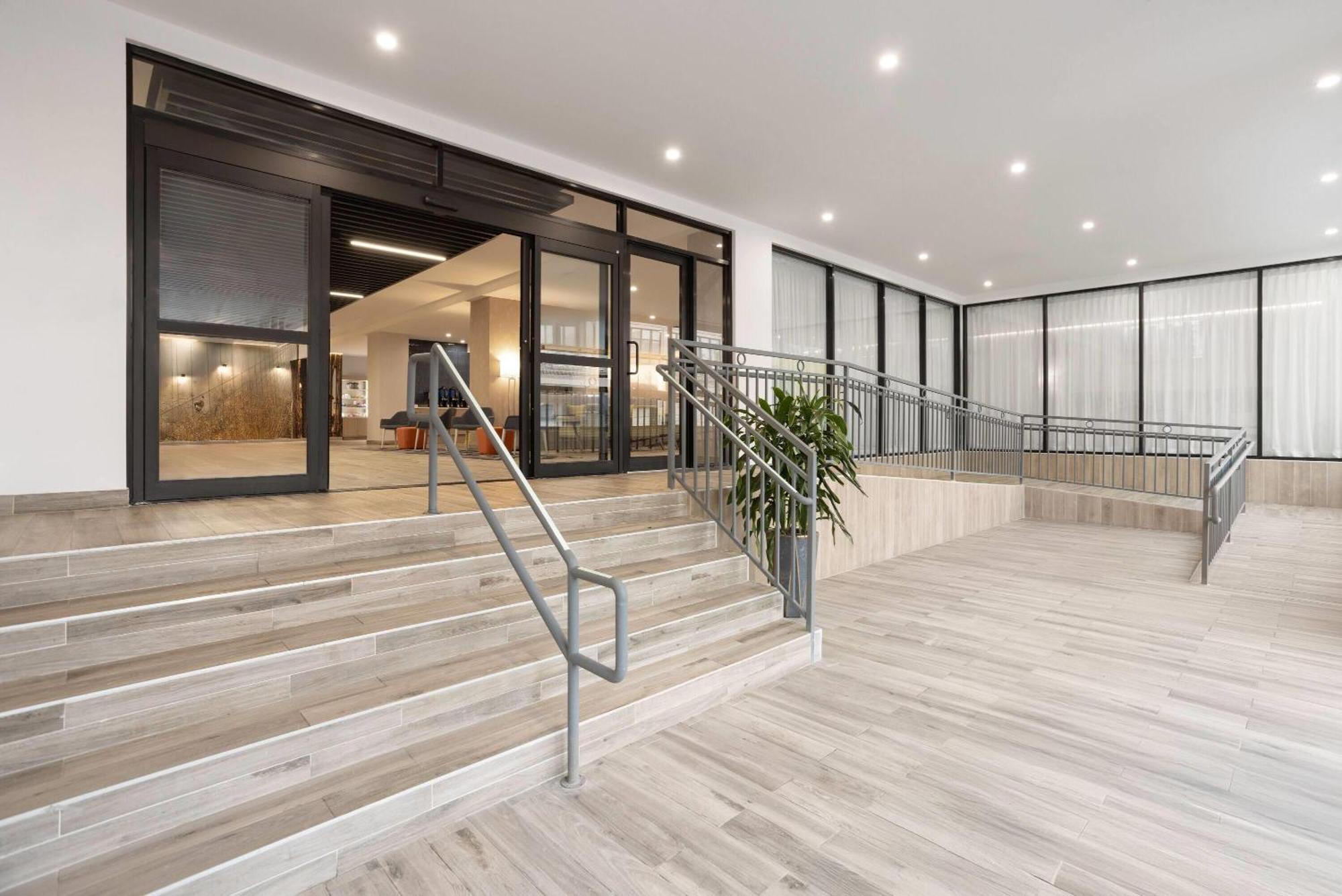 Hotel La Quinta Inn & Suites By Wyndham Queens Nyc Jfk Airtrain New York