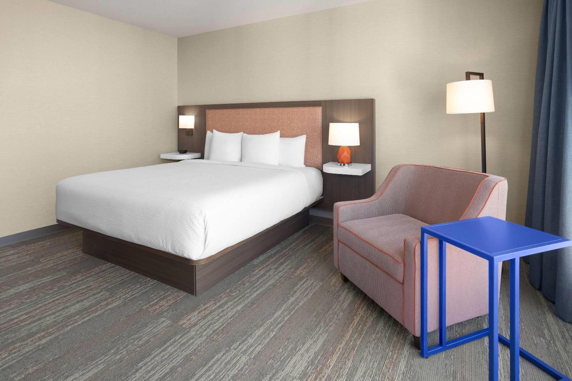 Hotel La Quinta Inn & Suites By Wyndham Queens Nyc Jfk Airtrain