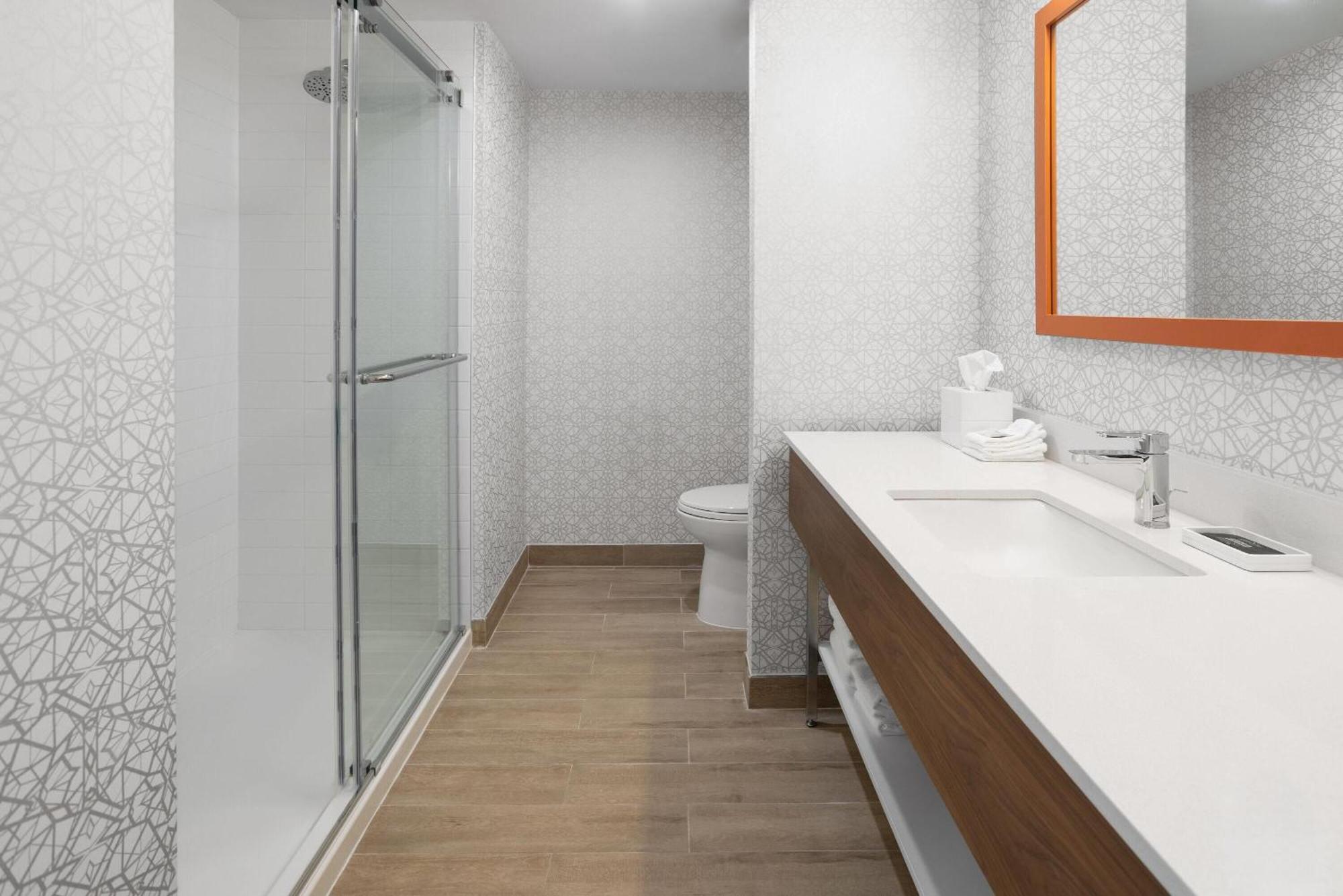 La Quinta Inn & Suites By Wyndham Queens Nyc Jfk Airtrain 2*