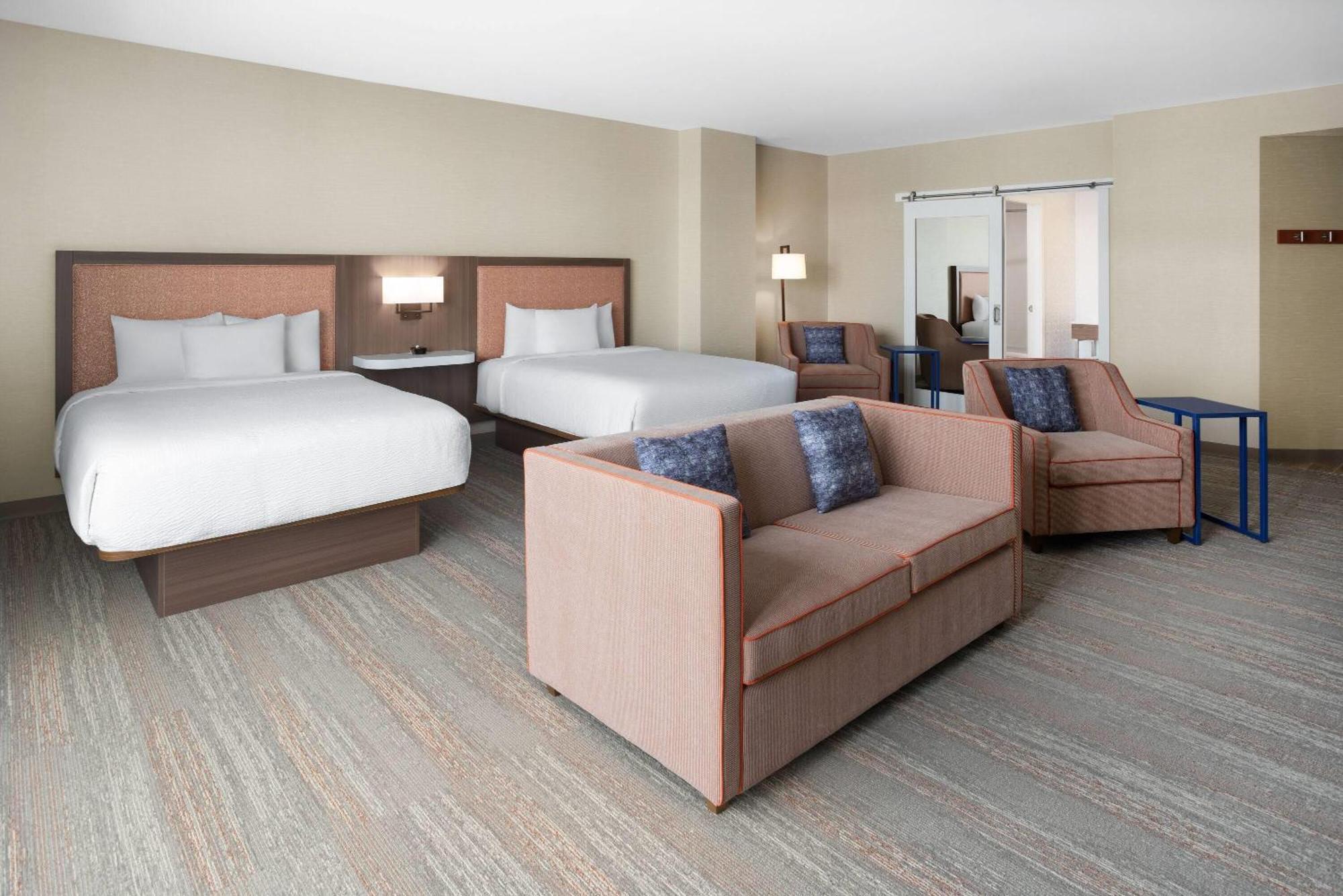 Hotel La Quinta Inn & Suites By Wyndham Queens Nyc Jfk Airtrain 2*