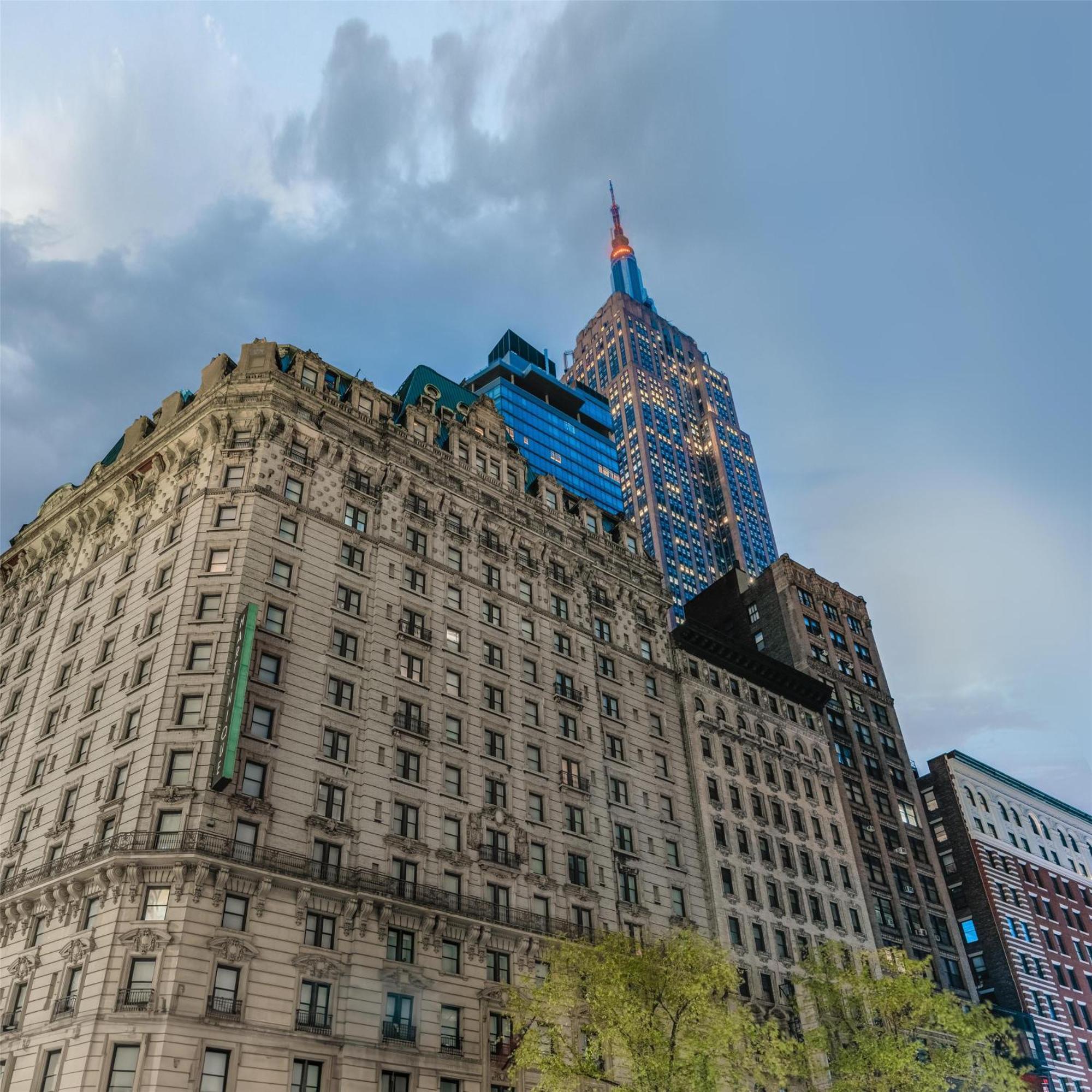 Martinique On Broadway, Curio Collection By Hilton 4* New York