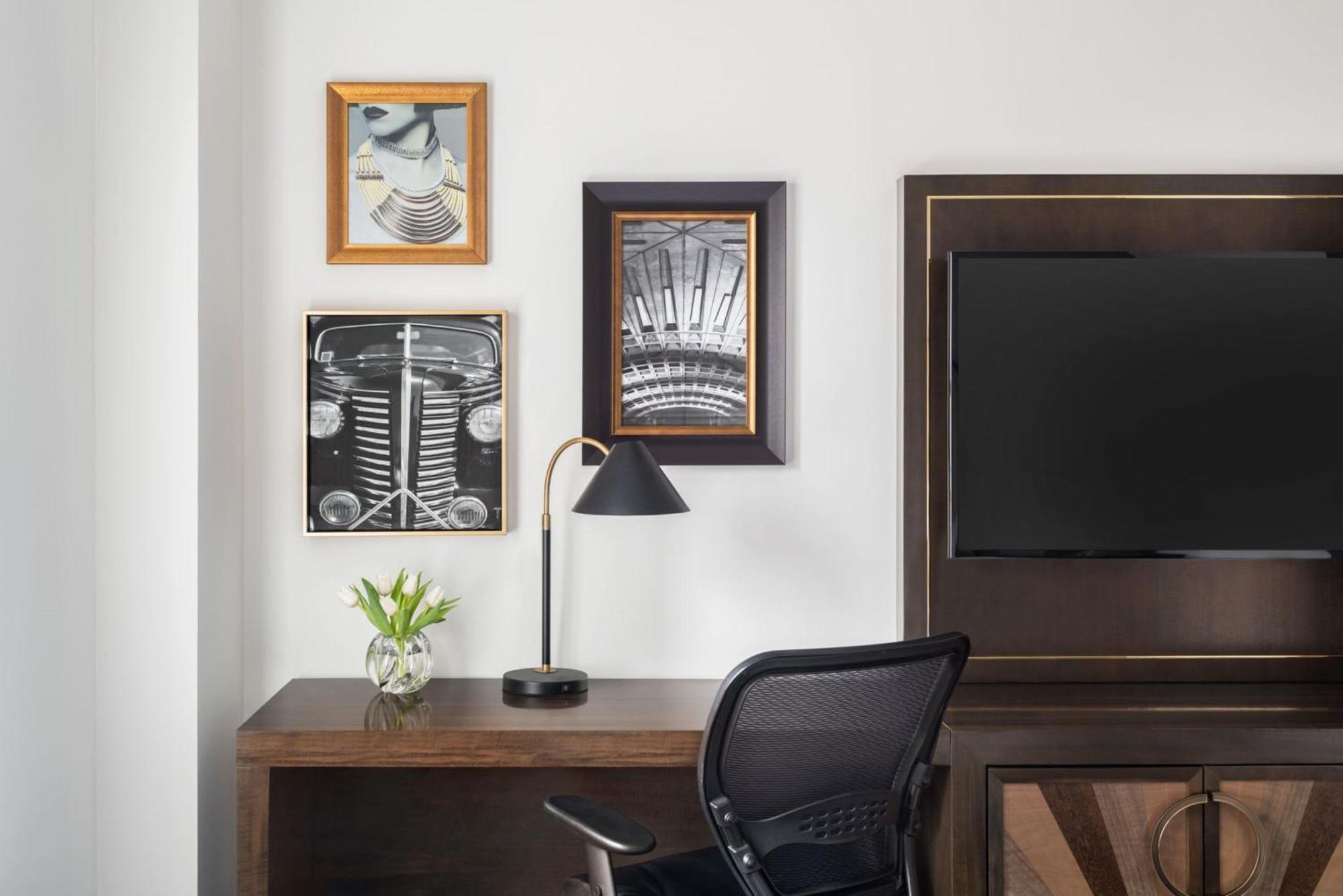 Martinique On Broadway, Curio Collection By Hilton Hotel New York