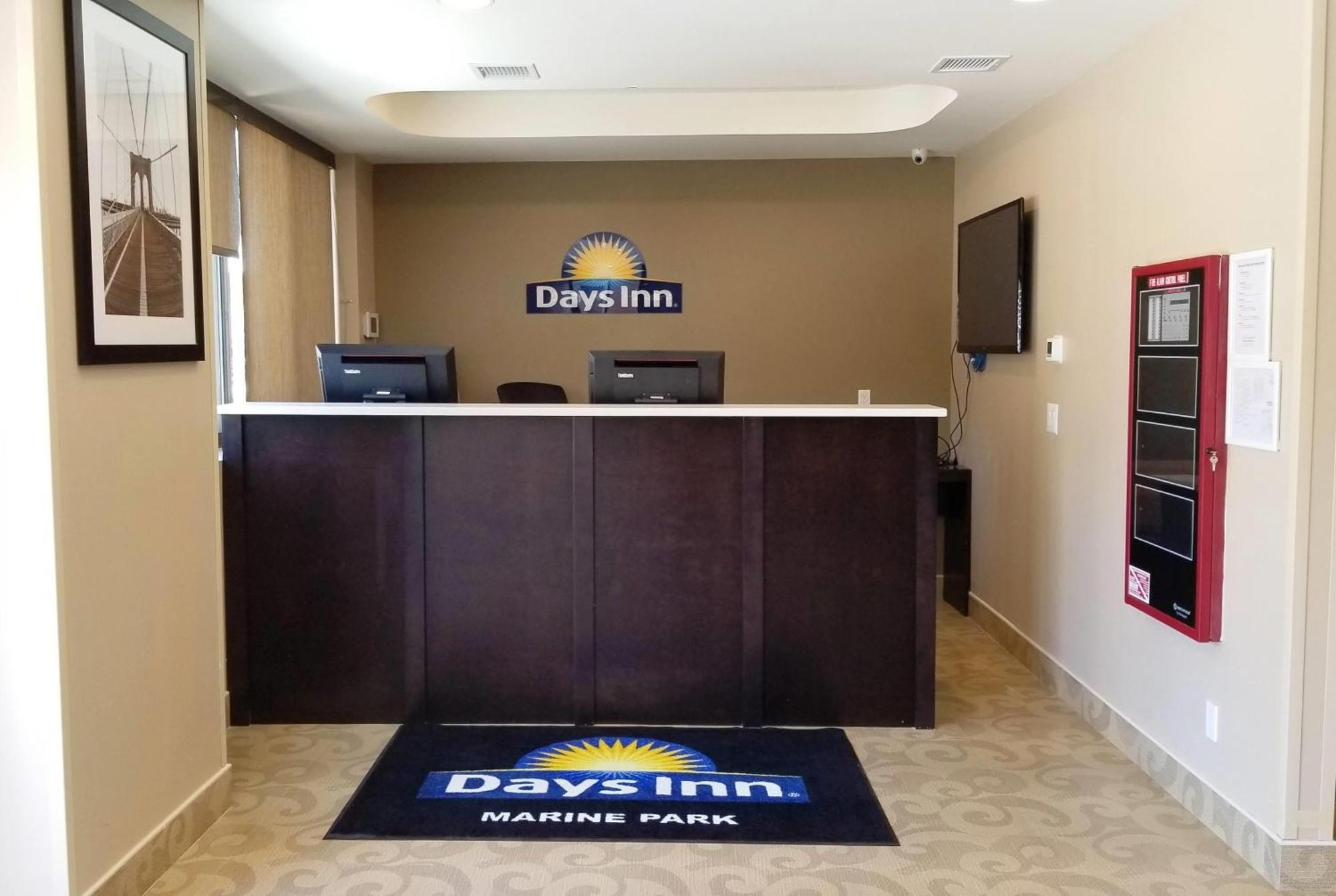 Hotel Days By Wyndham Brooklyn Marine Park