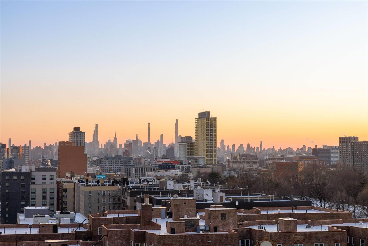 Super 8 By Wyndham Bronx Near Stadium Hotel