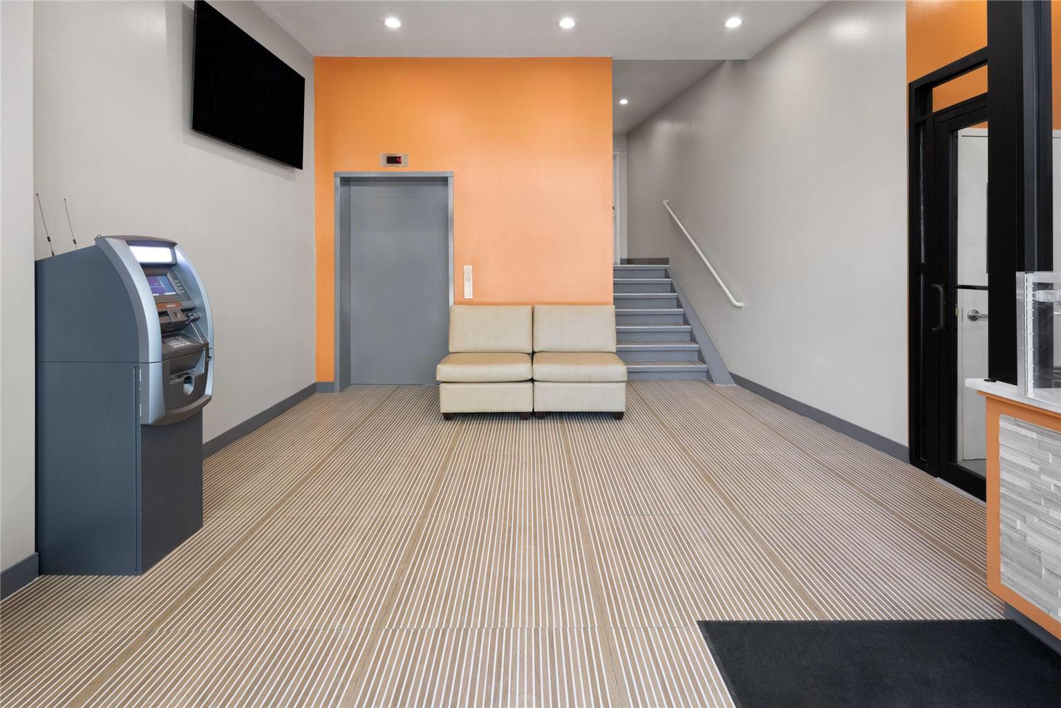 Super 8 By Wyndham Bronx Near Stadium Hotel New York