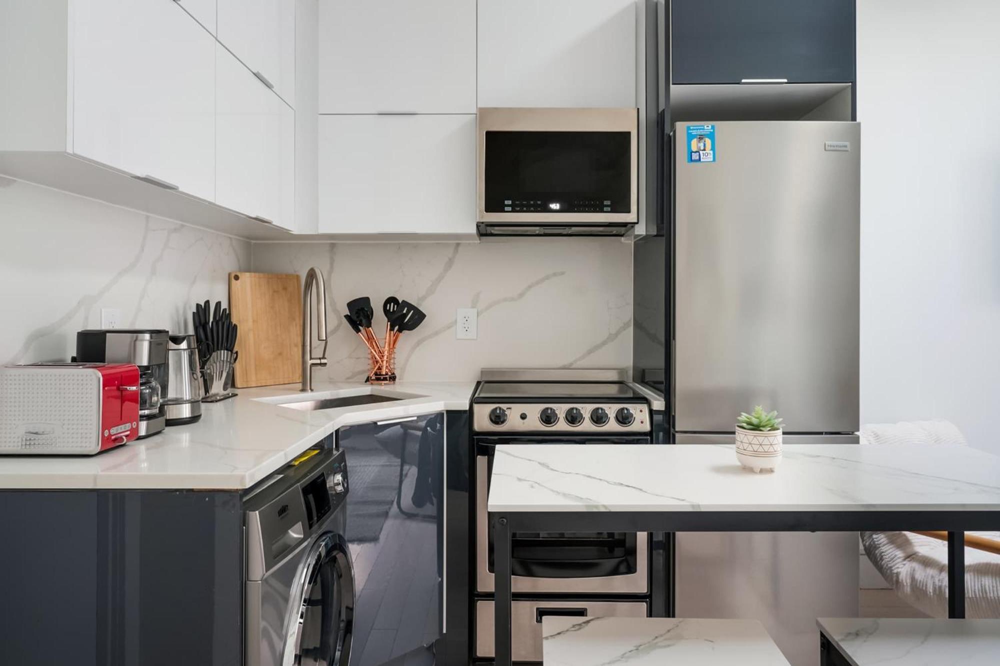 317-4b New 1 Bedroom Prime Upper East Wd Walk 2 C Park Apartment *