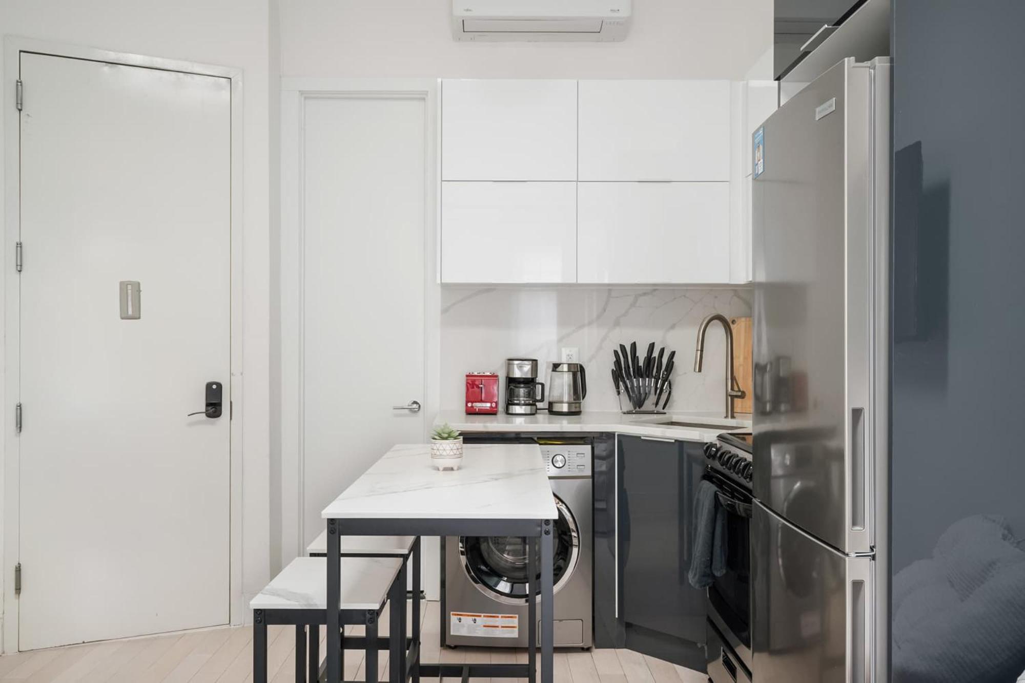 317-4b New 1 Bedroom Prime Upper East Wd Walk 2 C Park New York