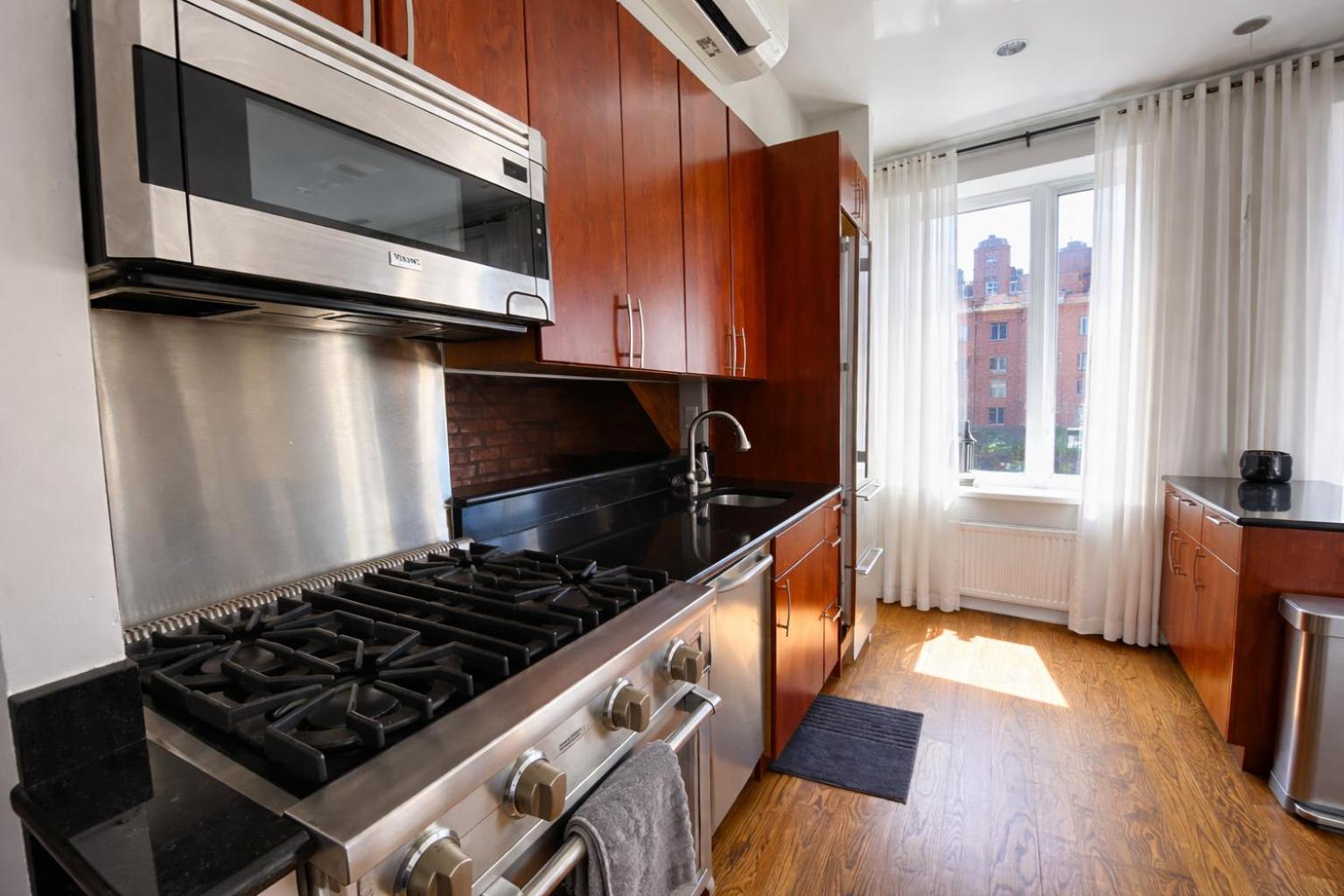 Apartment Gorgeous Three Bedroom West Village Townhouse New York