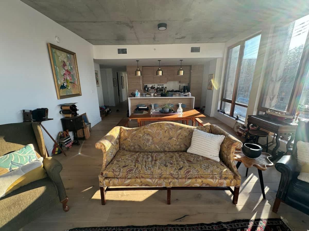 Conover Loft By Rove Travel - Loft With Private Rooftop Holiday home