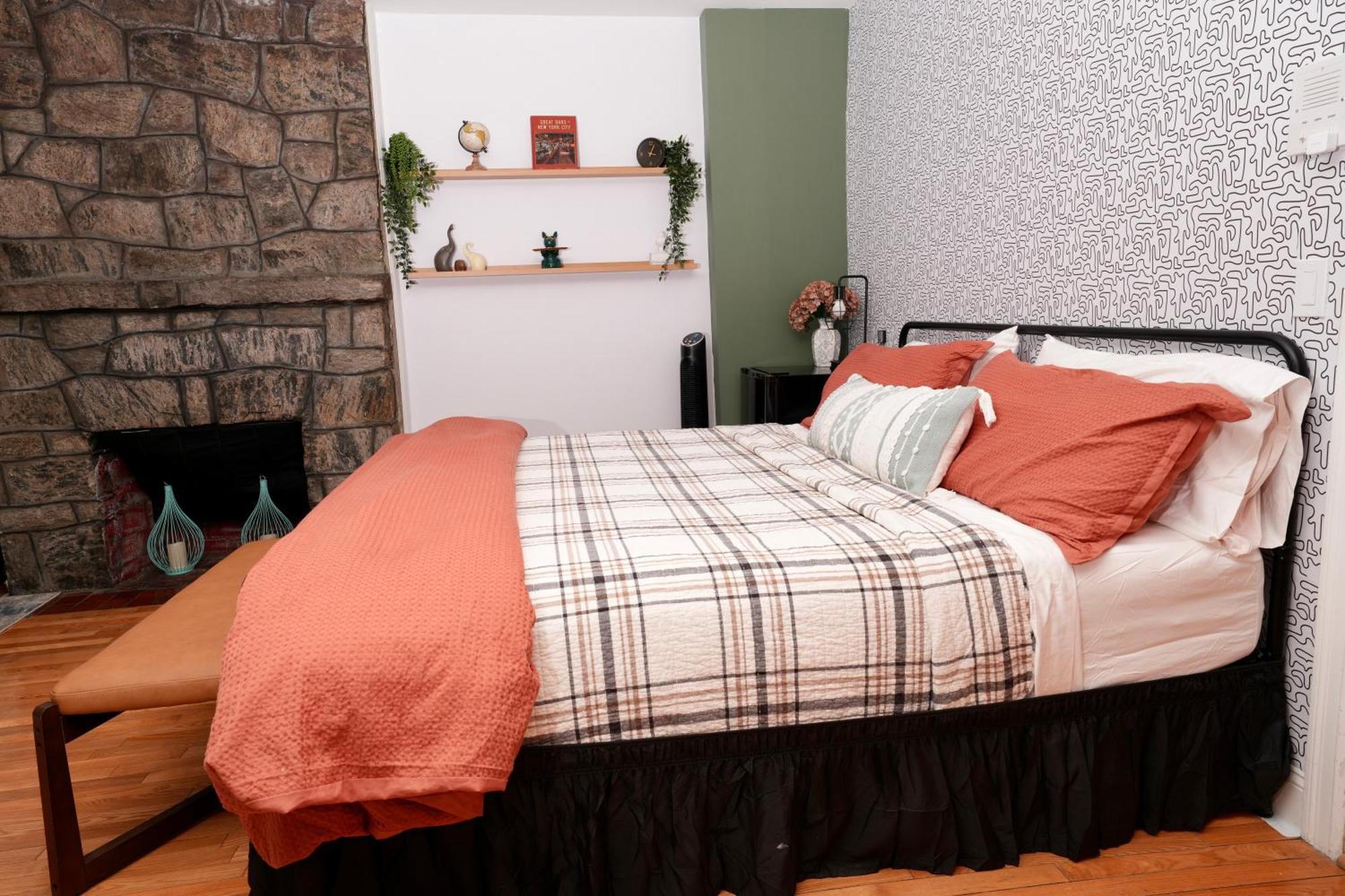 Westside House Apartment *