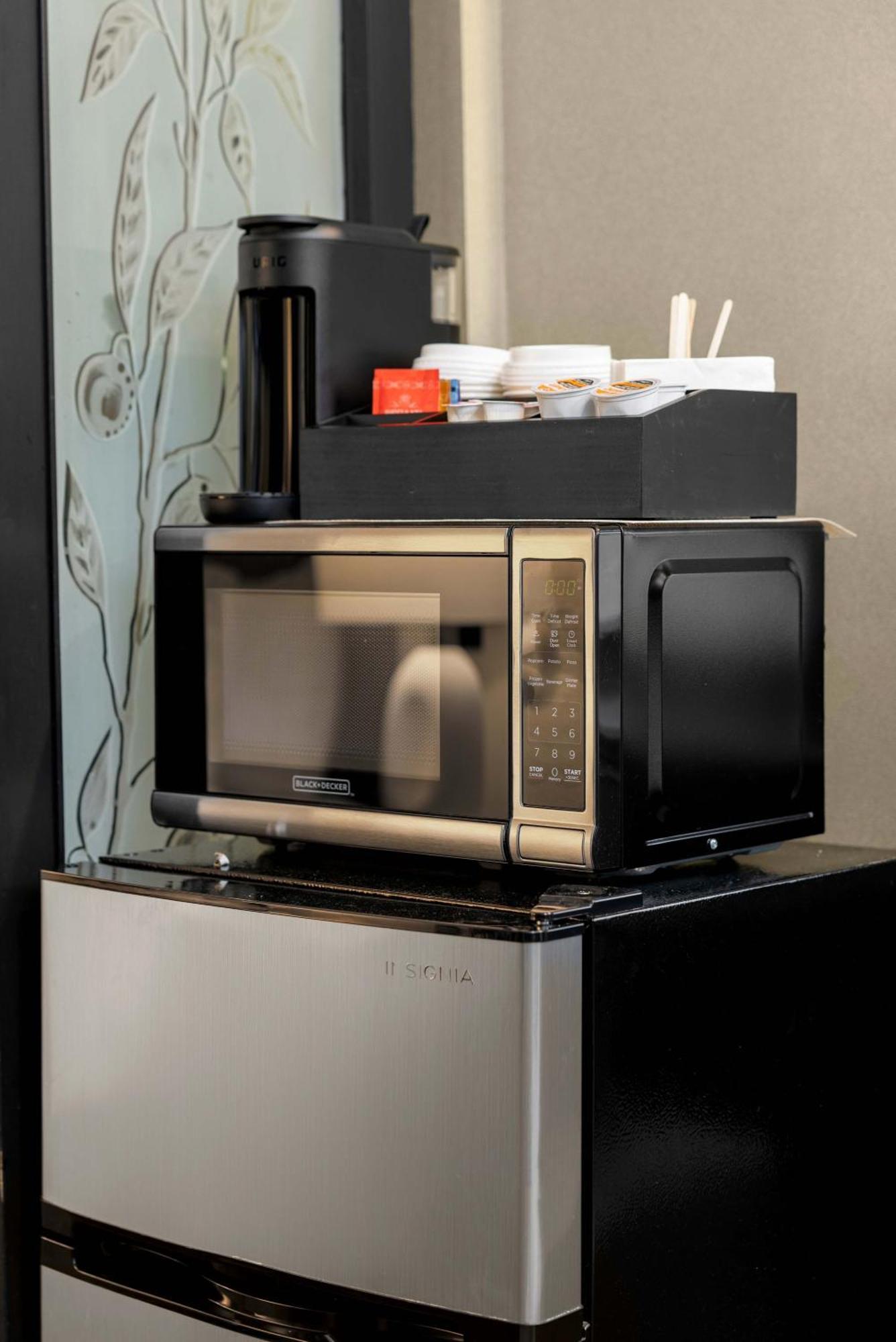 Centrally Located In Nyc Walk To Time Square