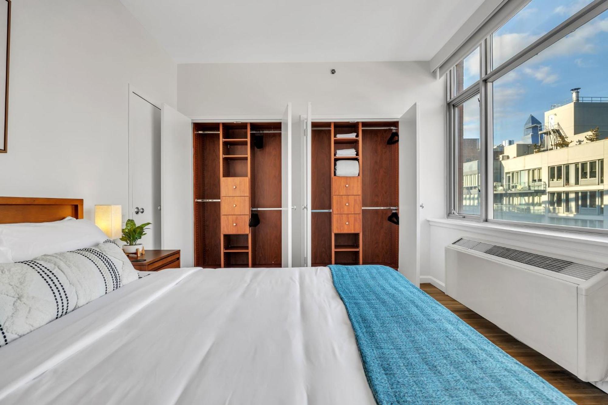 Chelsea 1 Bedroom W Work Setup By Anyplace - 11651 Apartment