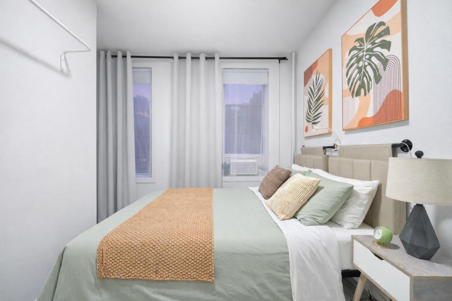 Apartment Cozy Units In Prime Location *