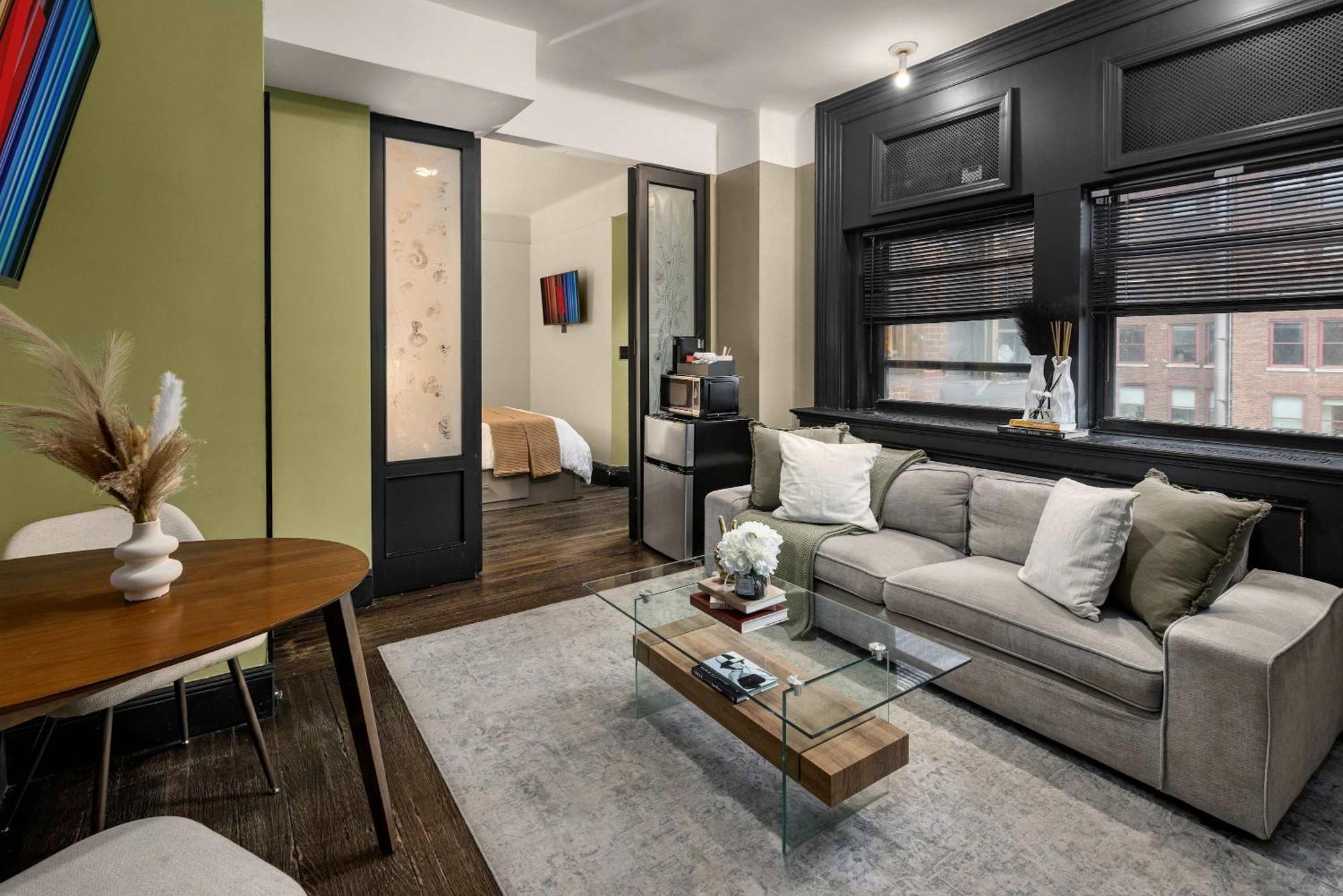 Centrally Located In Nyc Walk To Time Square Apartment New York