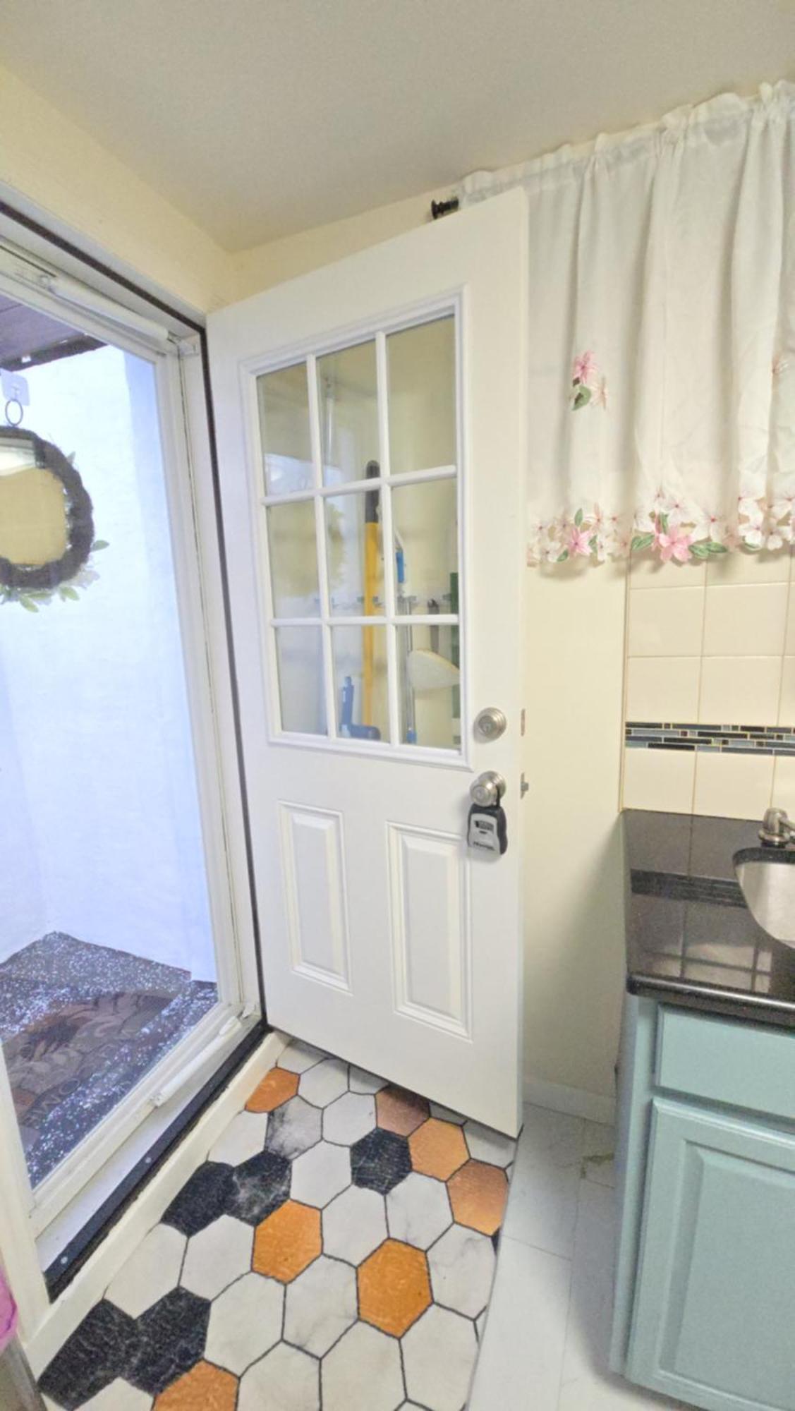 Staten Island Cozy Private 1-br Basement Close To Nyc Family & Pet Friendly