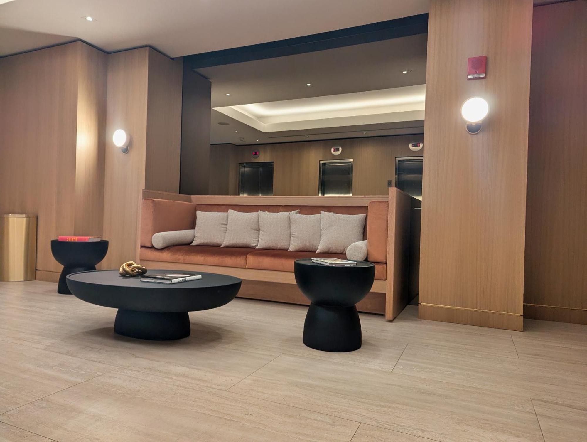 Hotel Aura Times Square 4*