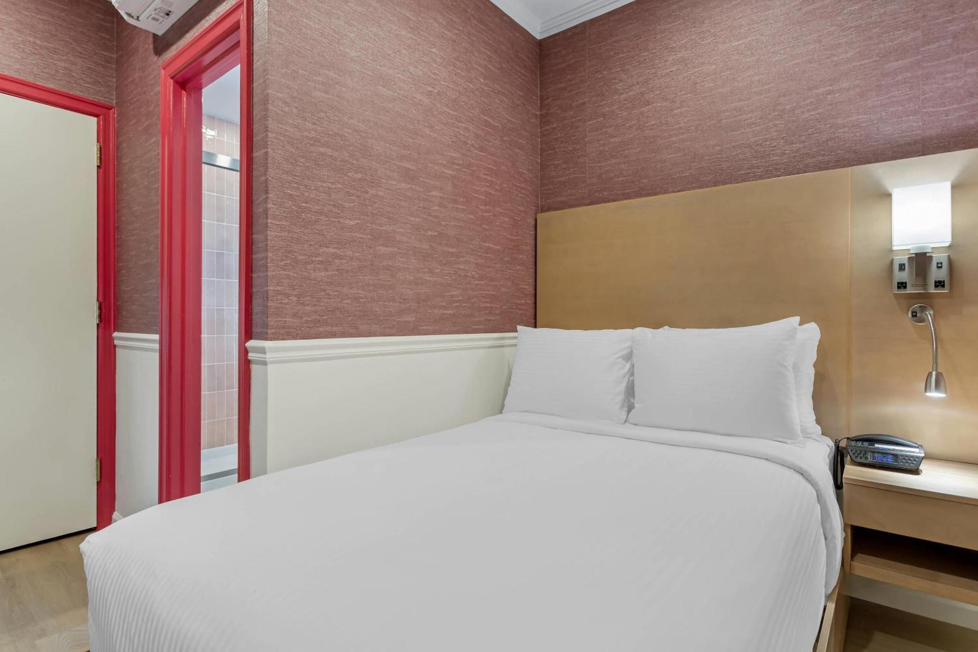 The Mayfair Times Square, An Ascend Collection Hotel
