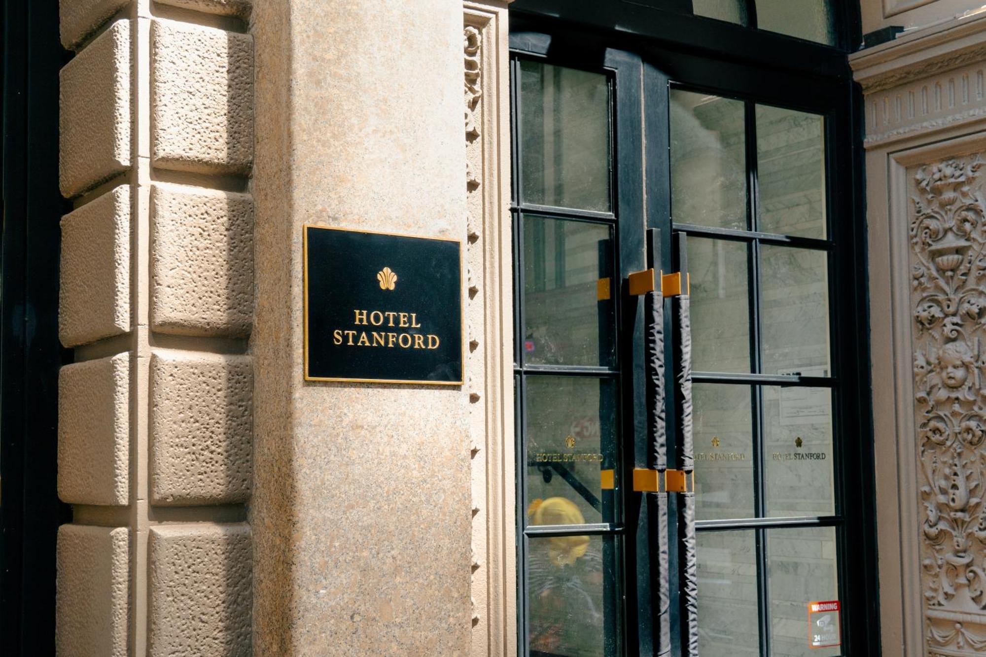 Stanford Hotel 3*
