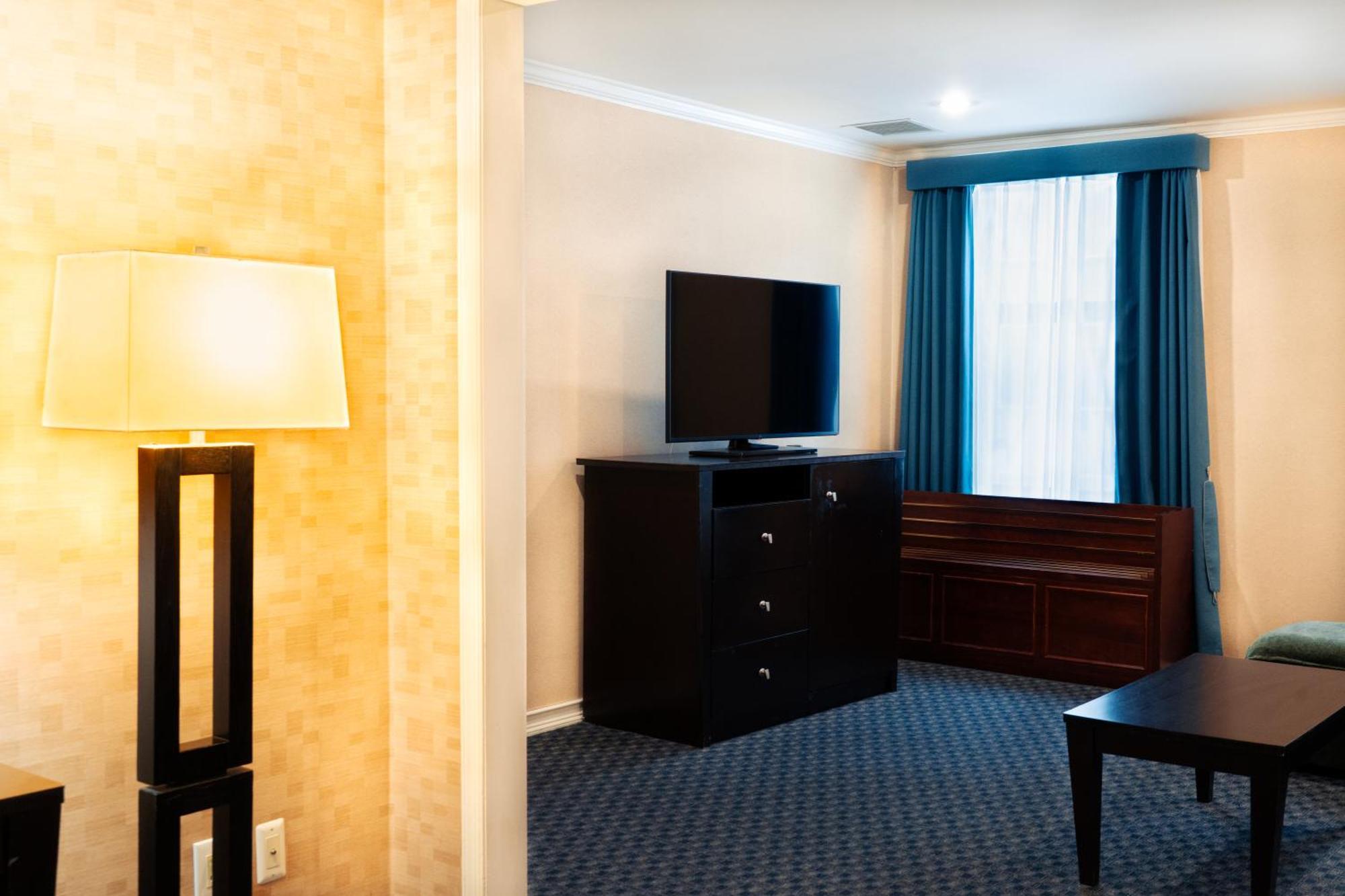 Stanford Hotel
