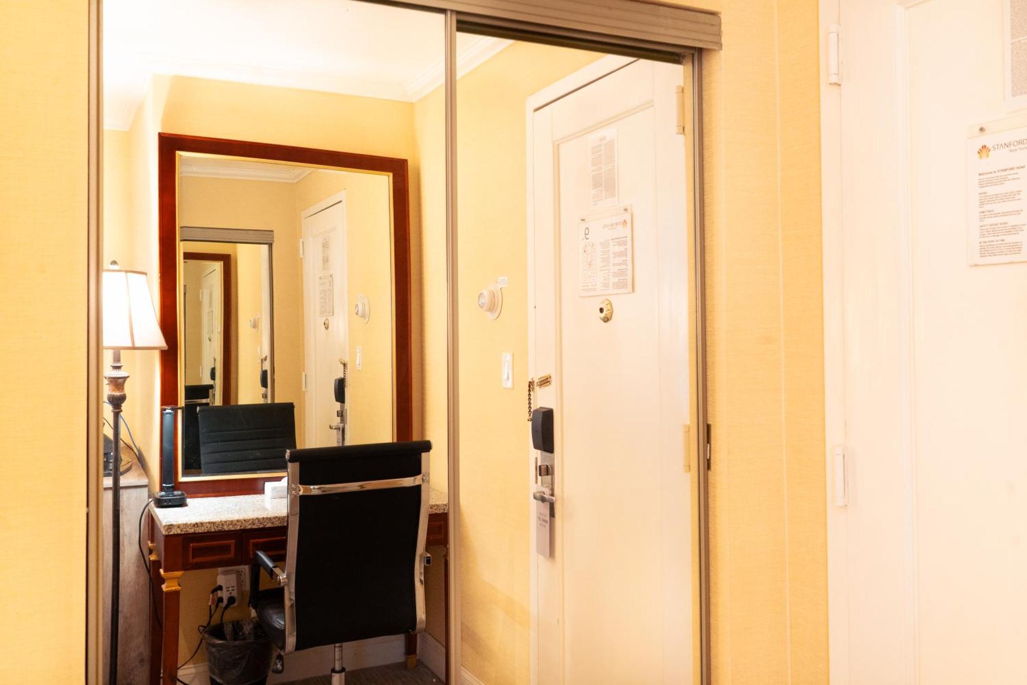 Hotel Stanford 3*
