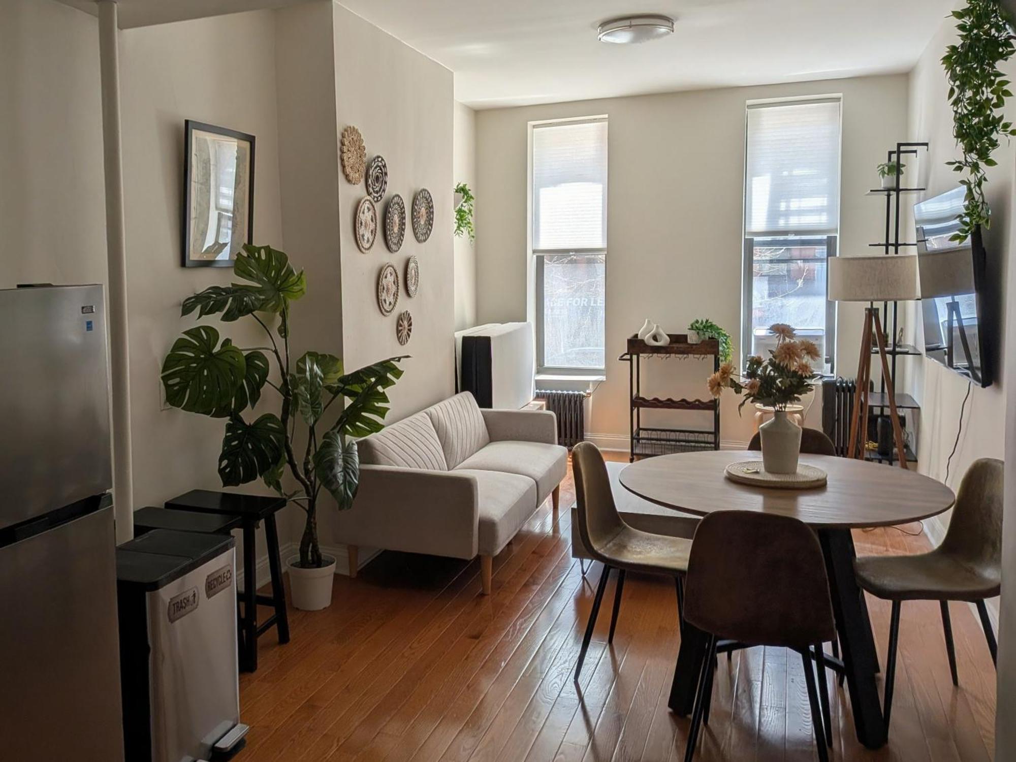 Lavish Downtown Manhattan Oasis In Union Square Apartment