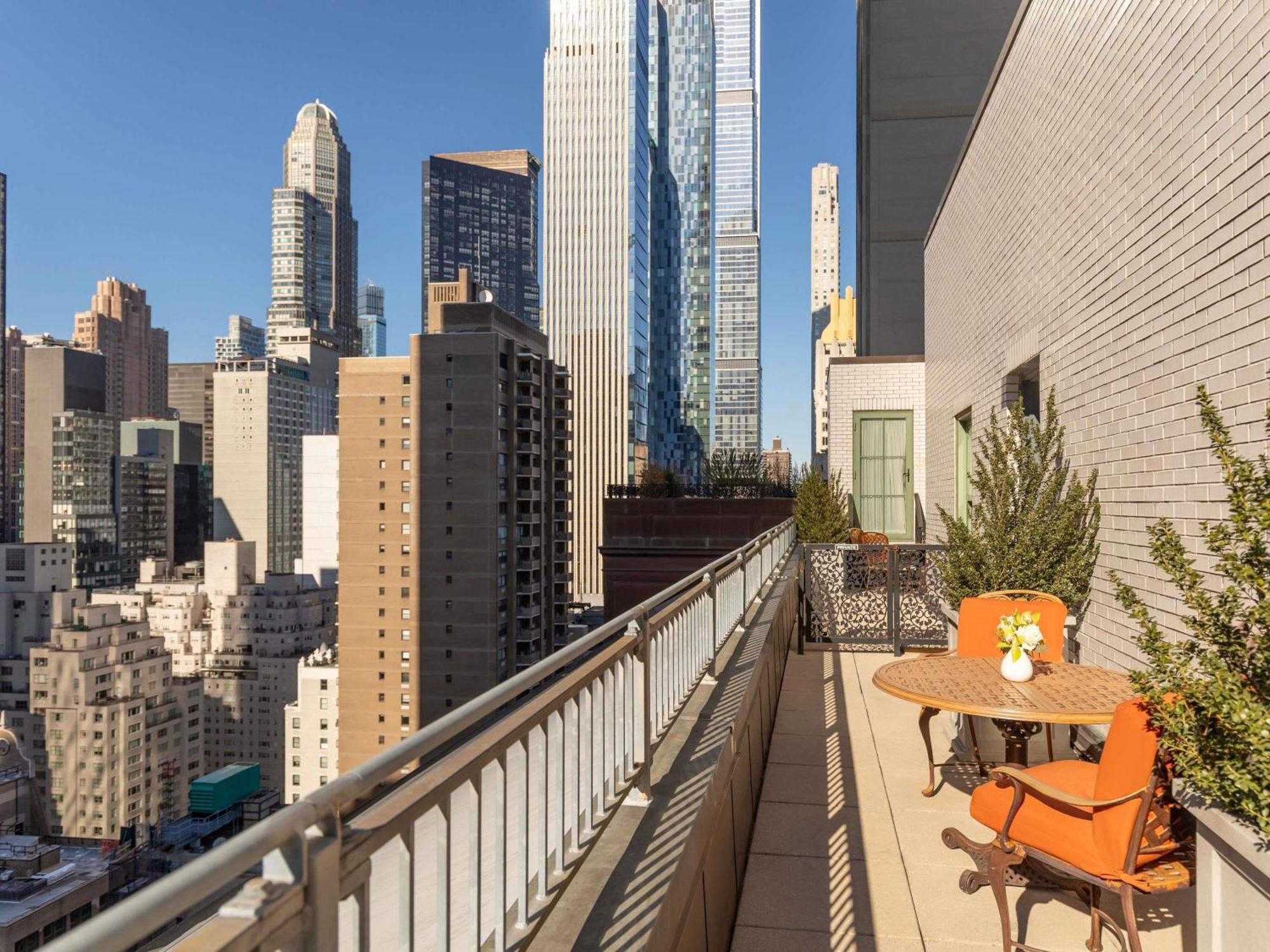Hotel The Plaza, A Fairmont 5*