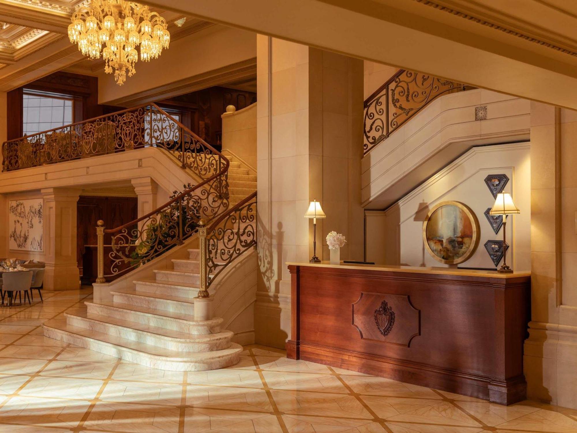 Hotel The Plaza, A Fairmont