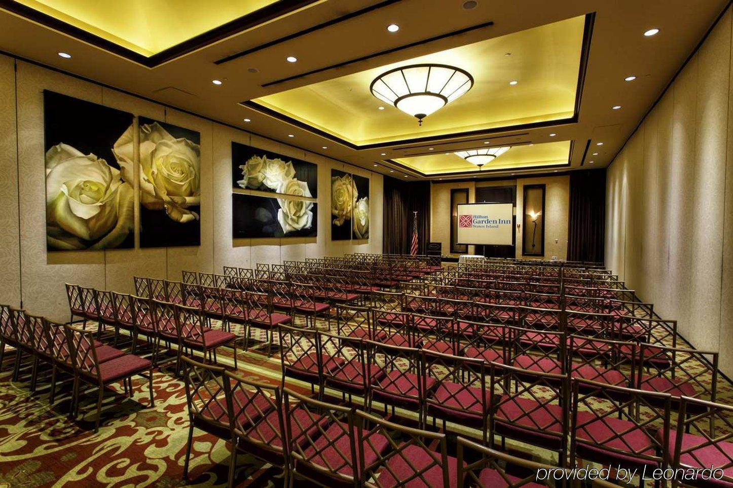Hotel Hilton Garden New York/staten Island 3*