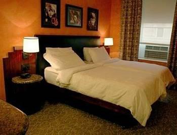 Washington Square Hotel