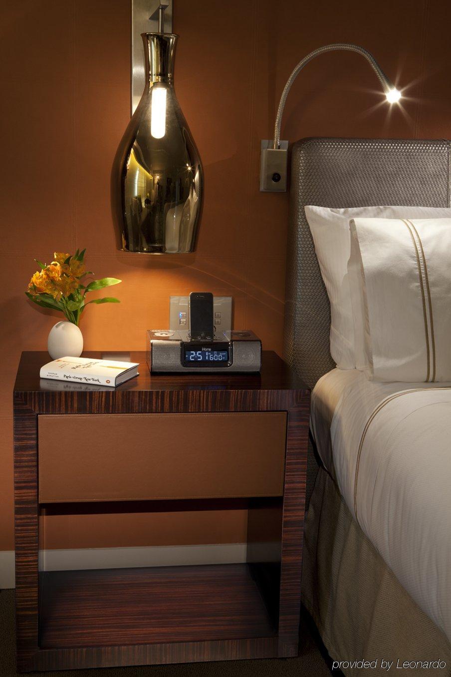 Hotel Millennium Hilton One Un Plaza 4*