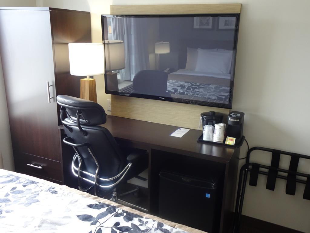 Sleep Brooklyn Coney Island 3*