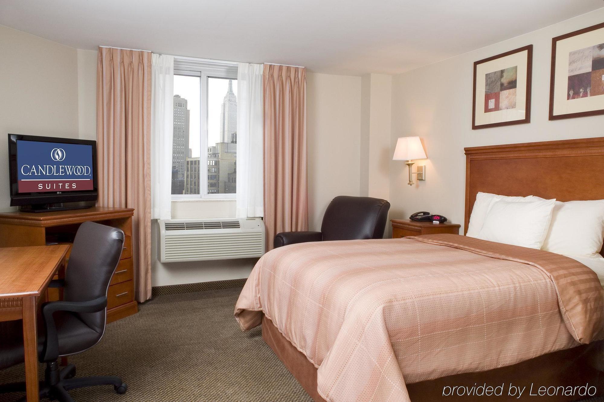 Hotel Candlewood Nyc -times Square By Ihg 3*