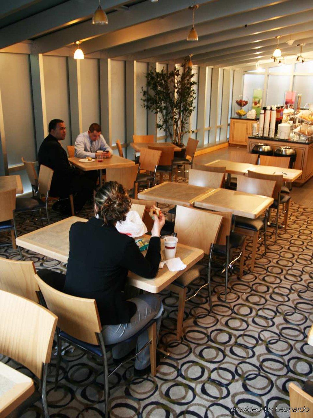 Hampton Manhattan - Times Square South 3*