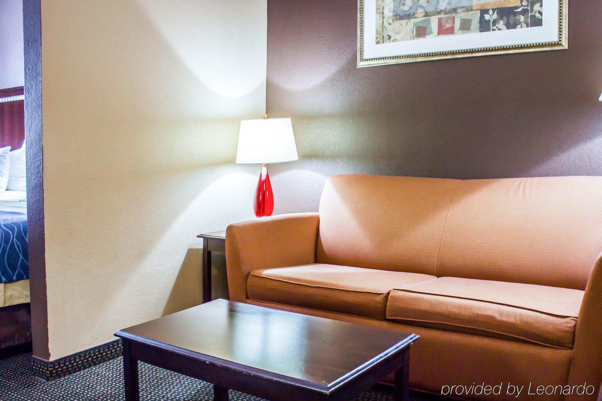 Travelodge By Wyndham Queens Hotel New York