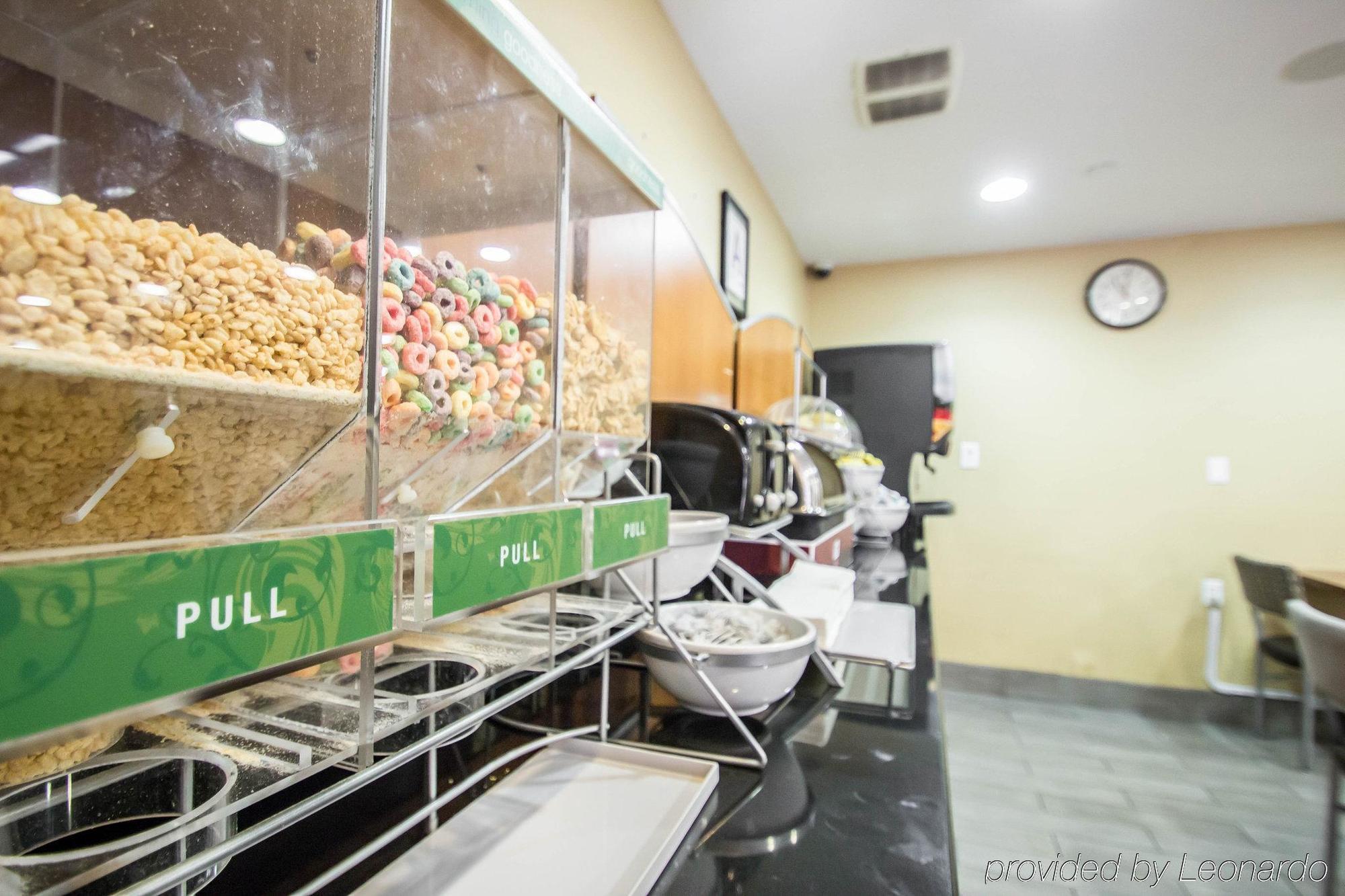 Red Lion And Brooklyn Hotel 3*