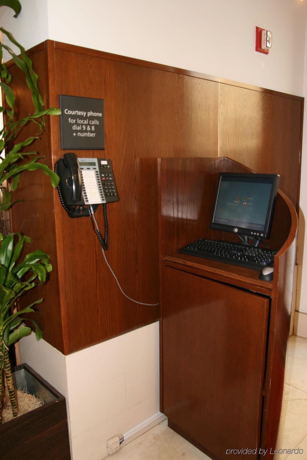 Hampton Manhattan-seaport-financial District 2*