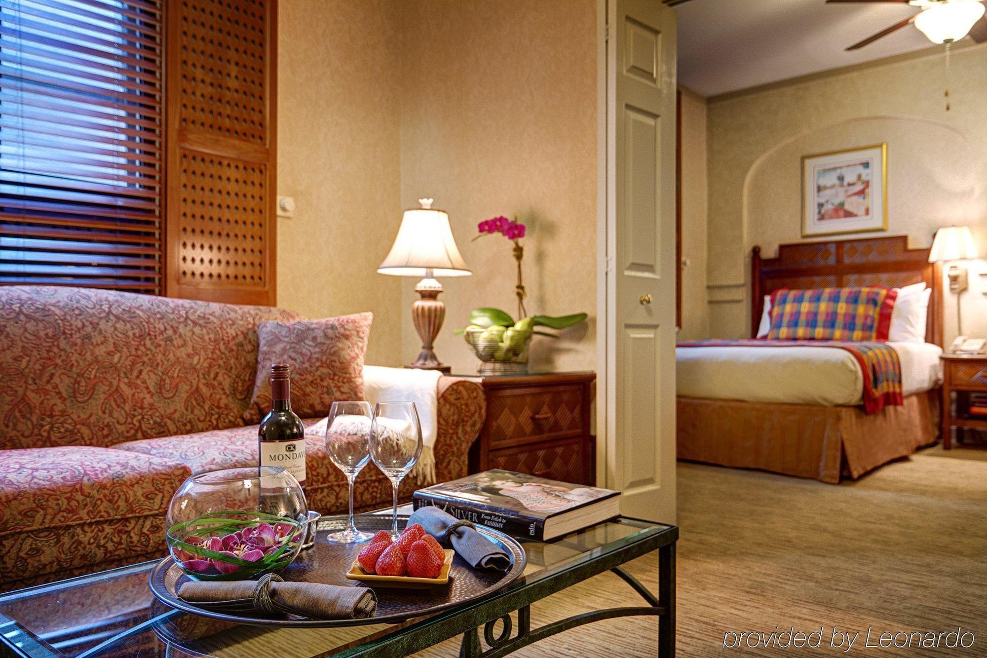 Casablanca By Library Collection 4*